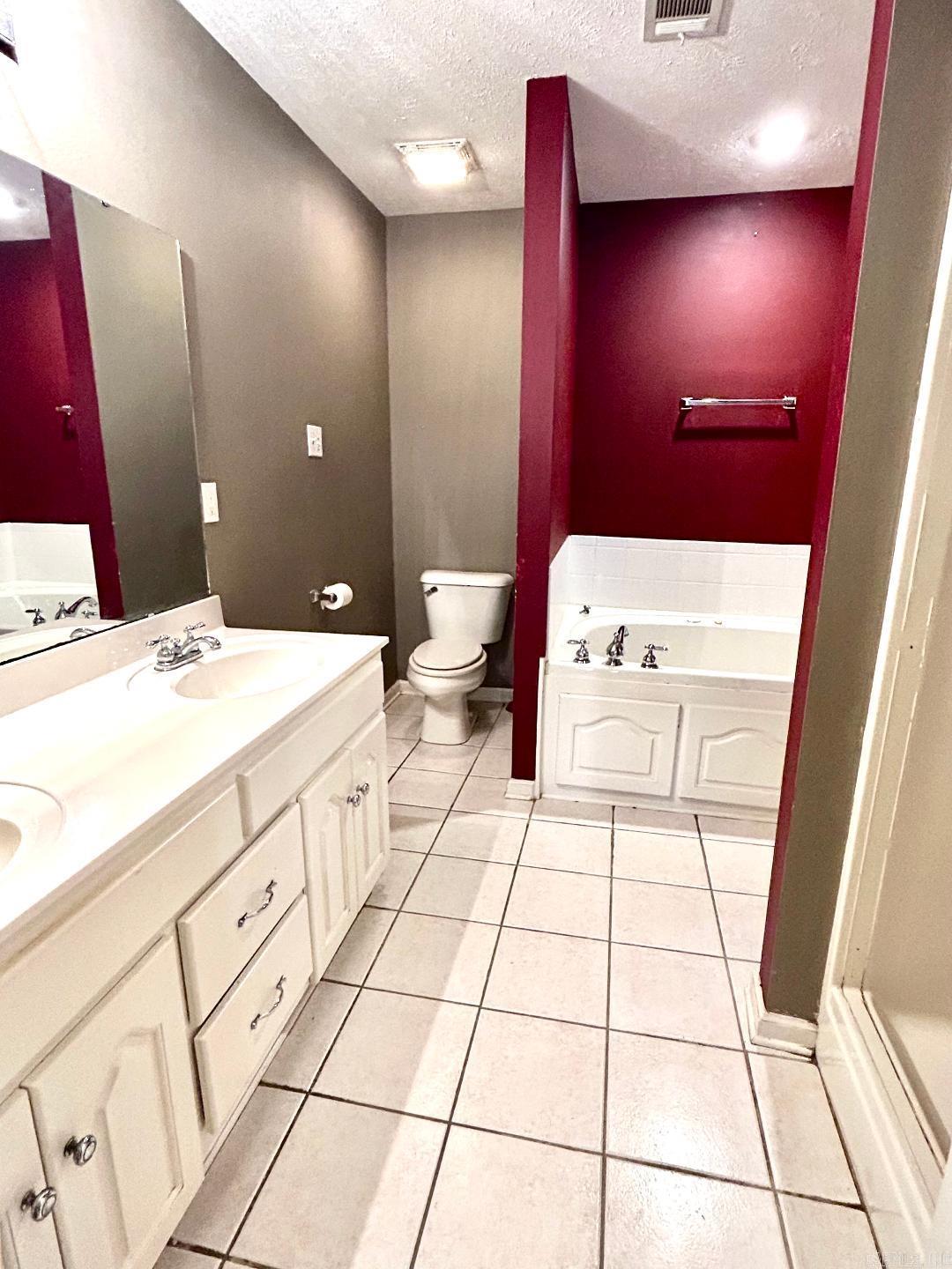 SMITHFIELD - Residential