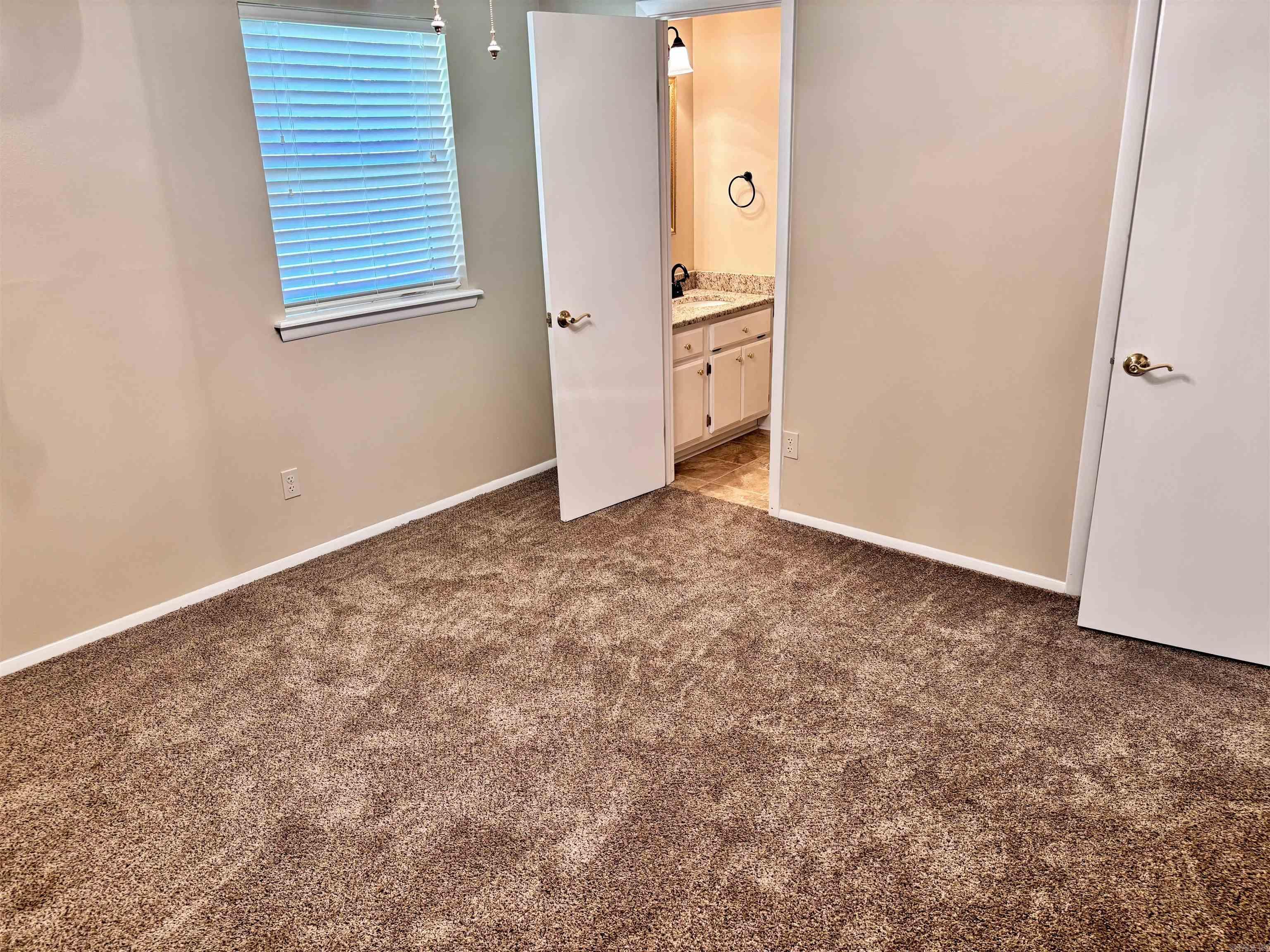 THE MEADOWS - Residential