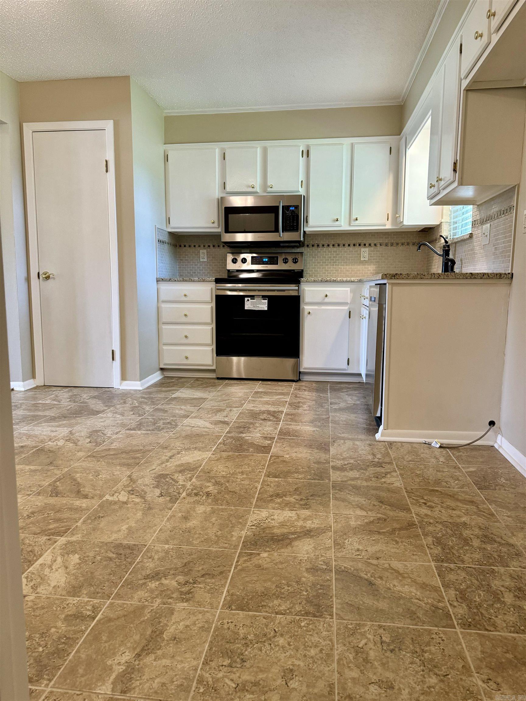 THE MEADOWS - Residential