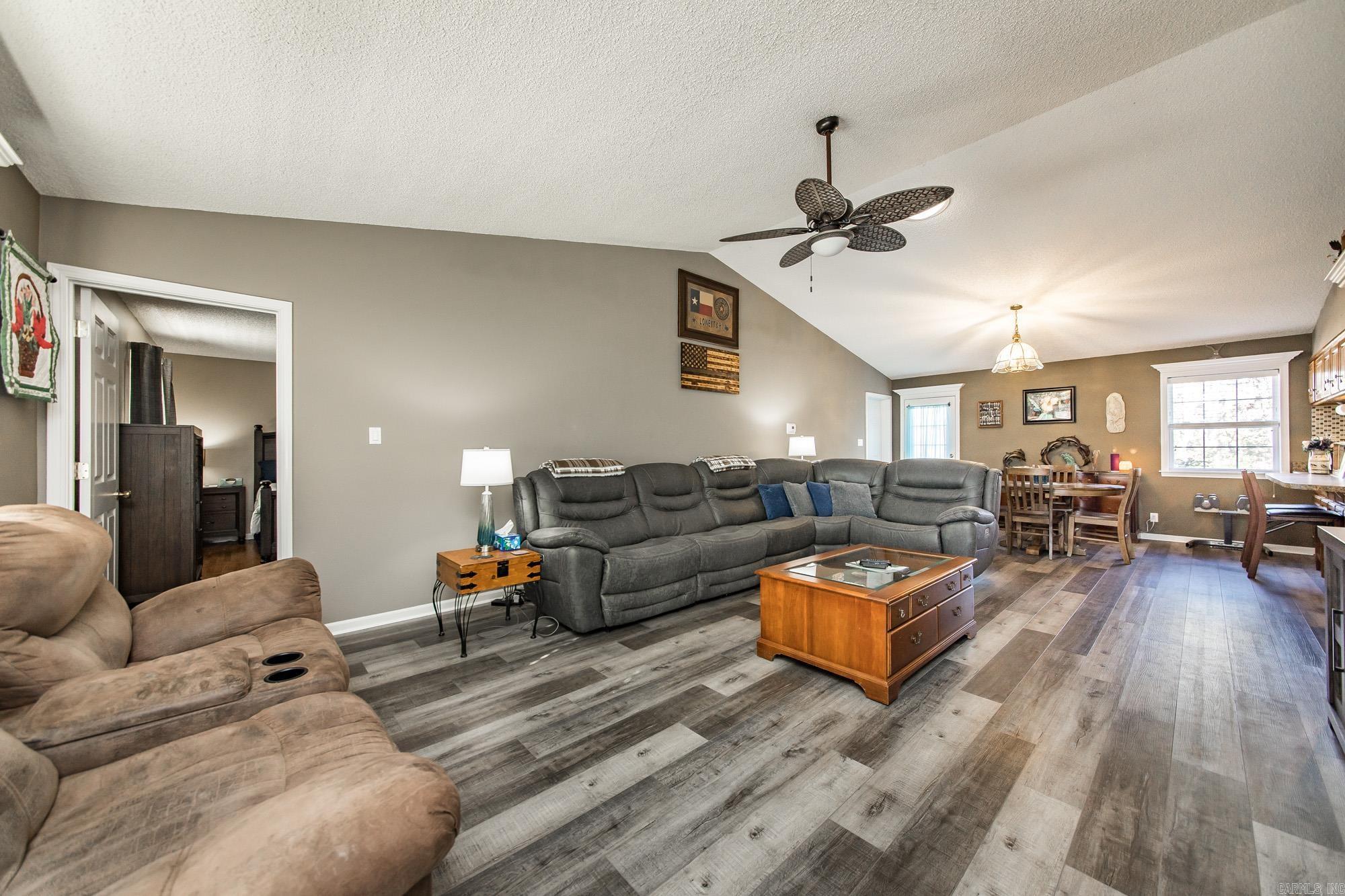 PONCE DE LEON - Residential