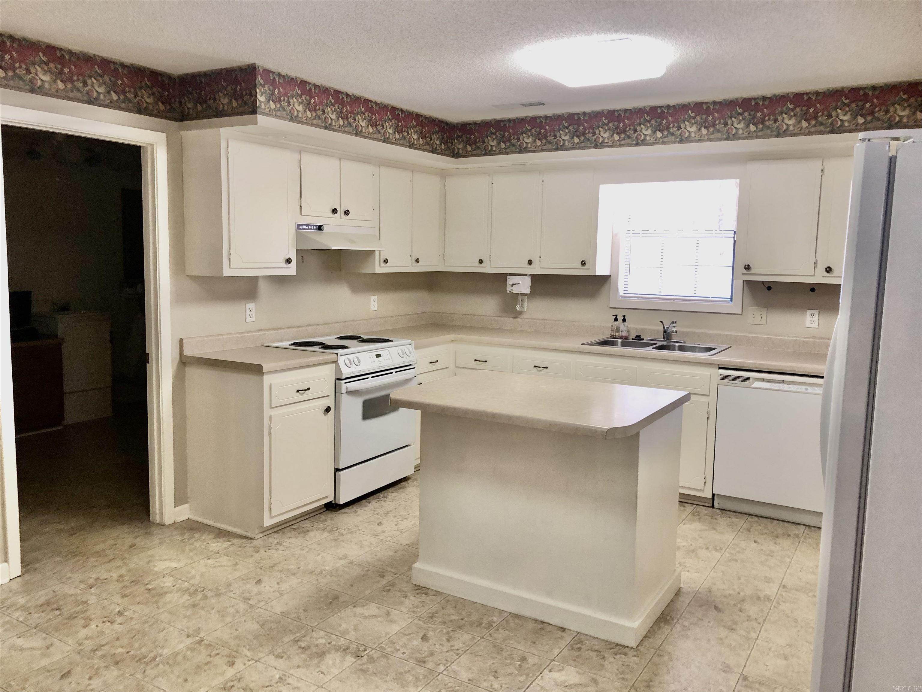 WALNUT VALLEY - Residential