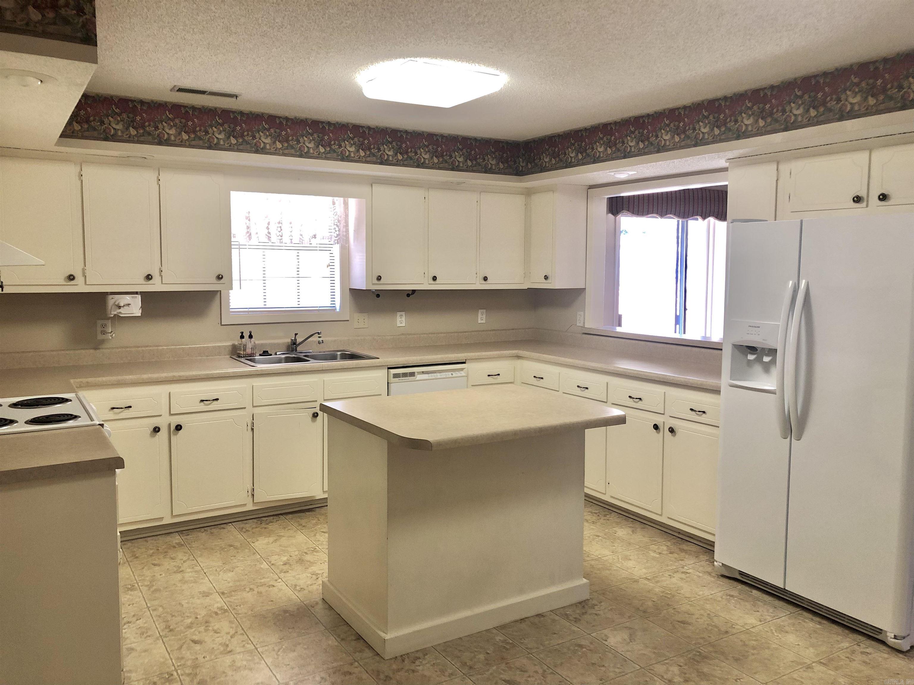 WALNUT VALLEY - Residential