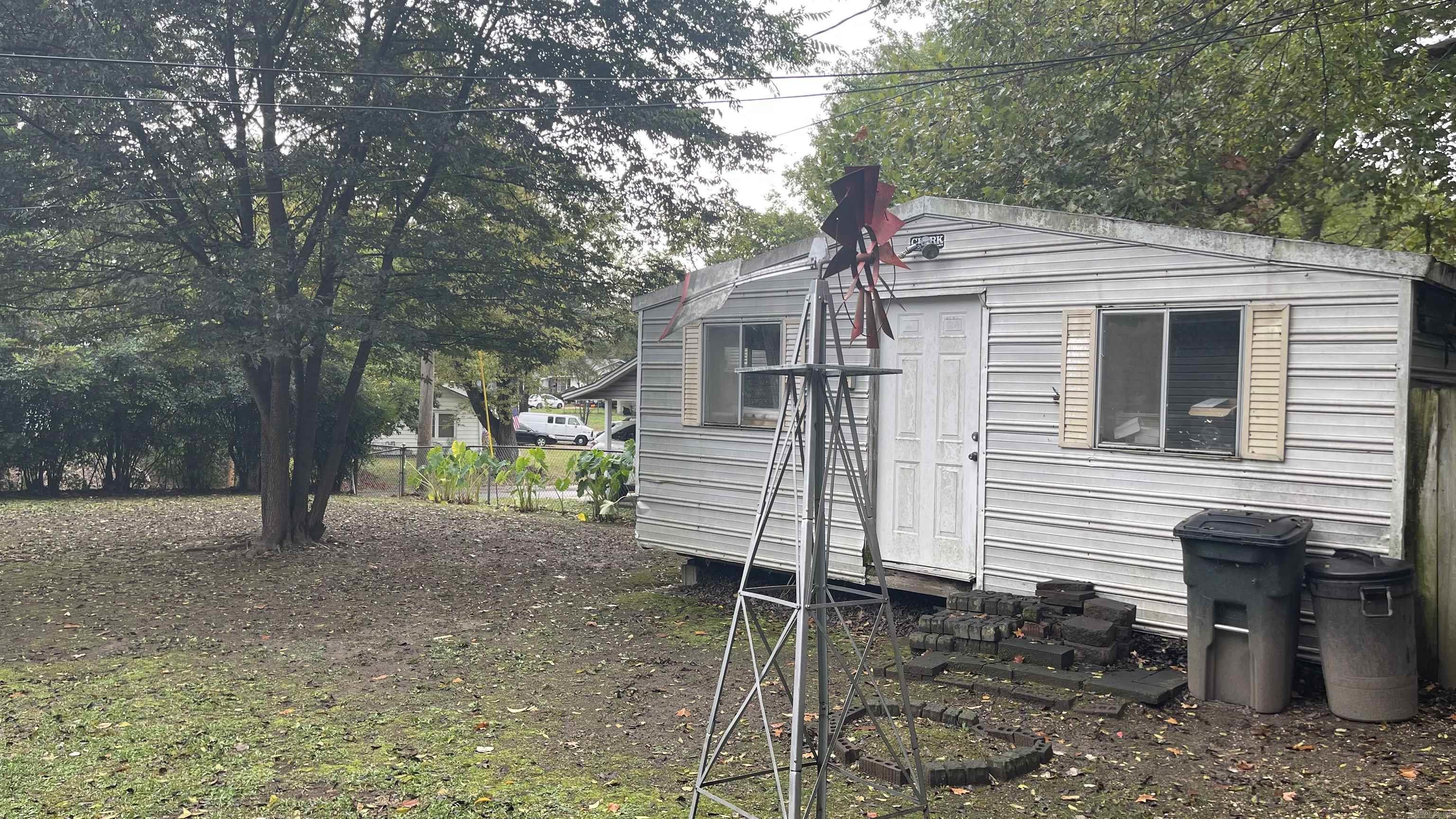 FOREST HILLS - Residential