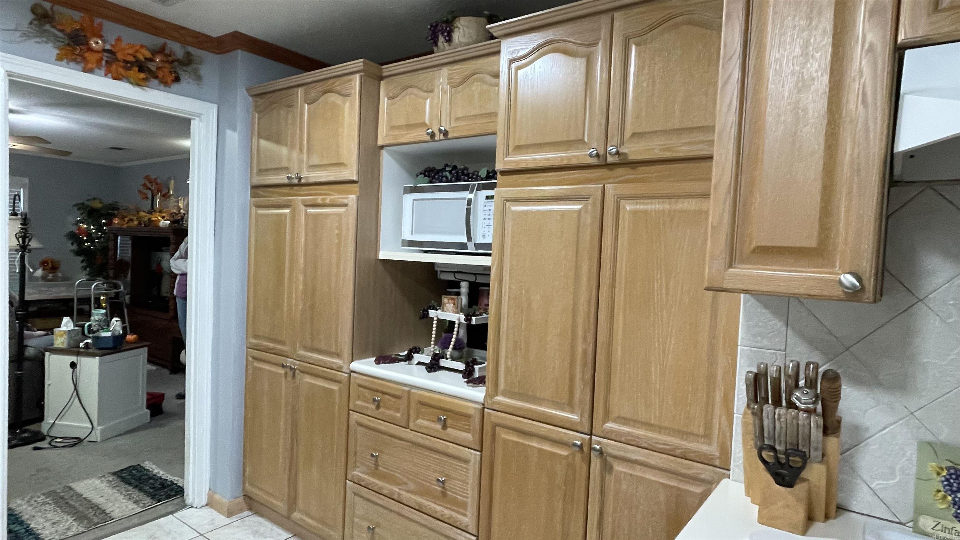 FOREST HILLS - Residential