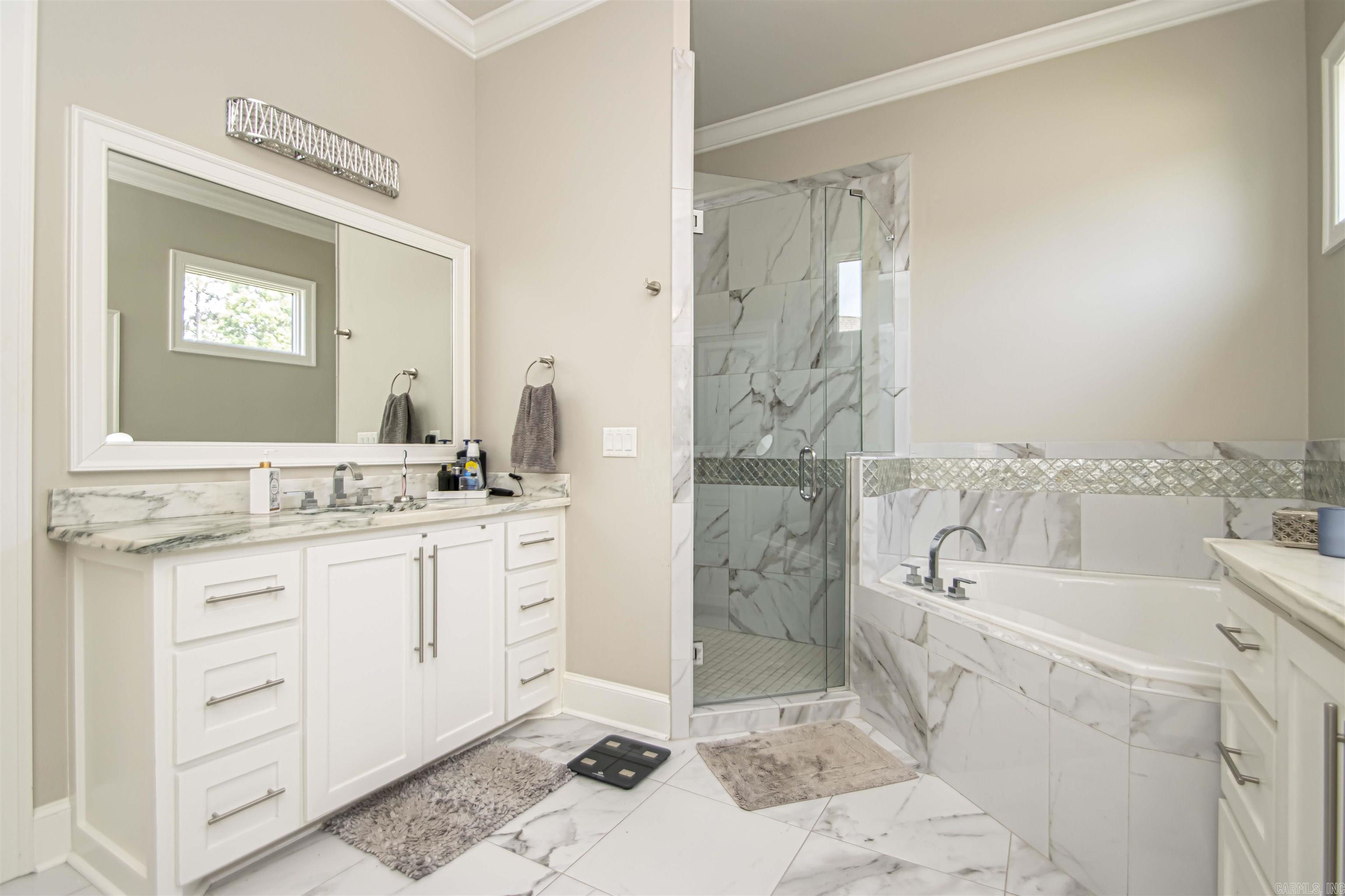 CHENAL VALLEY "ACCADIA COURT" - Residential