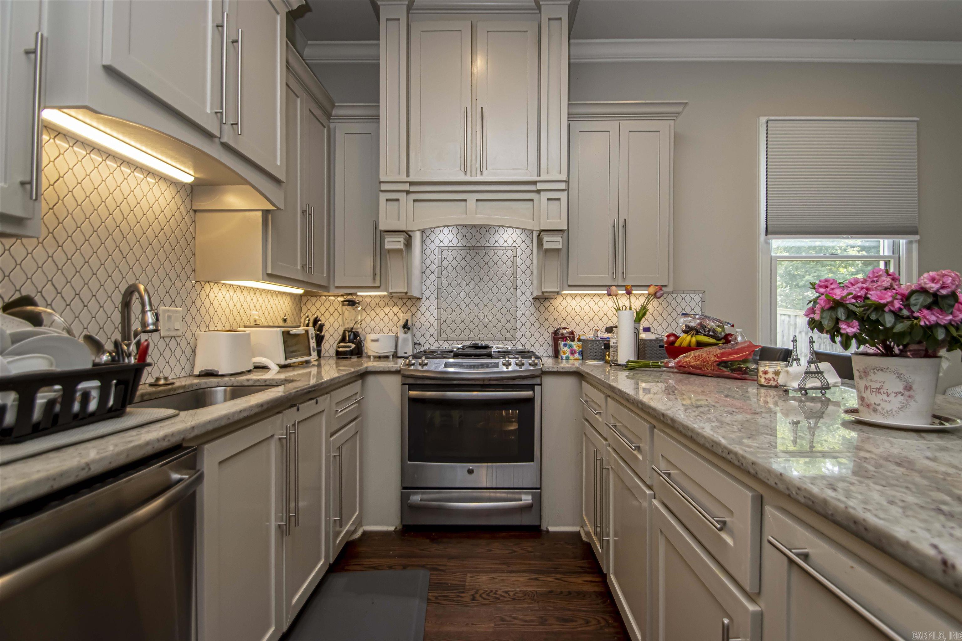 CHENAL VALLEY "ACCADIA COURT" - Residential