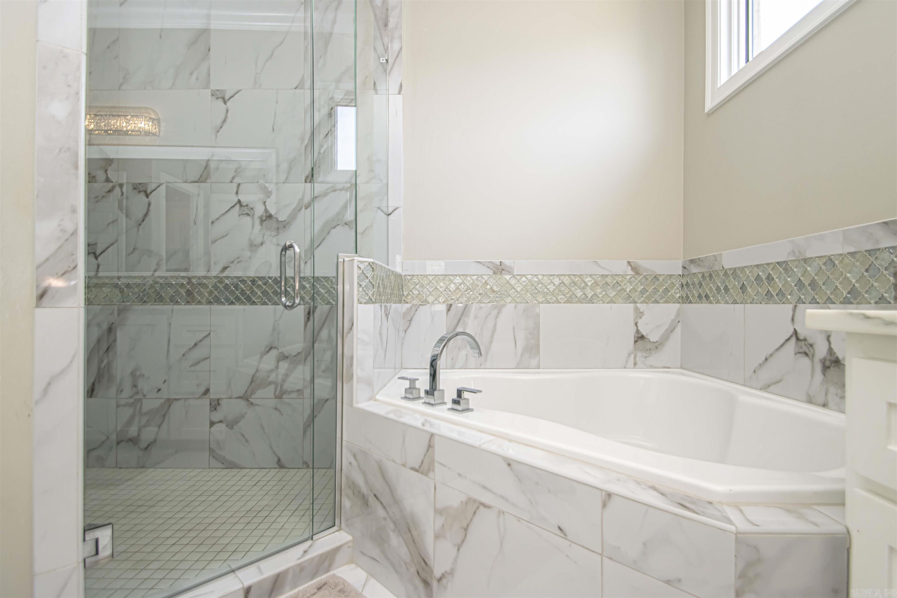 CHENAL VALLEY "ACCADIA COURT" - Residential