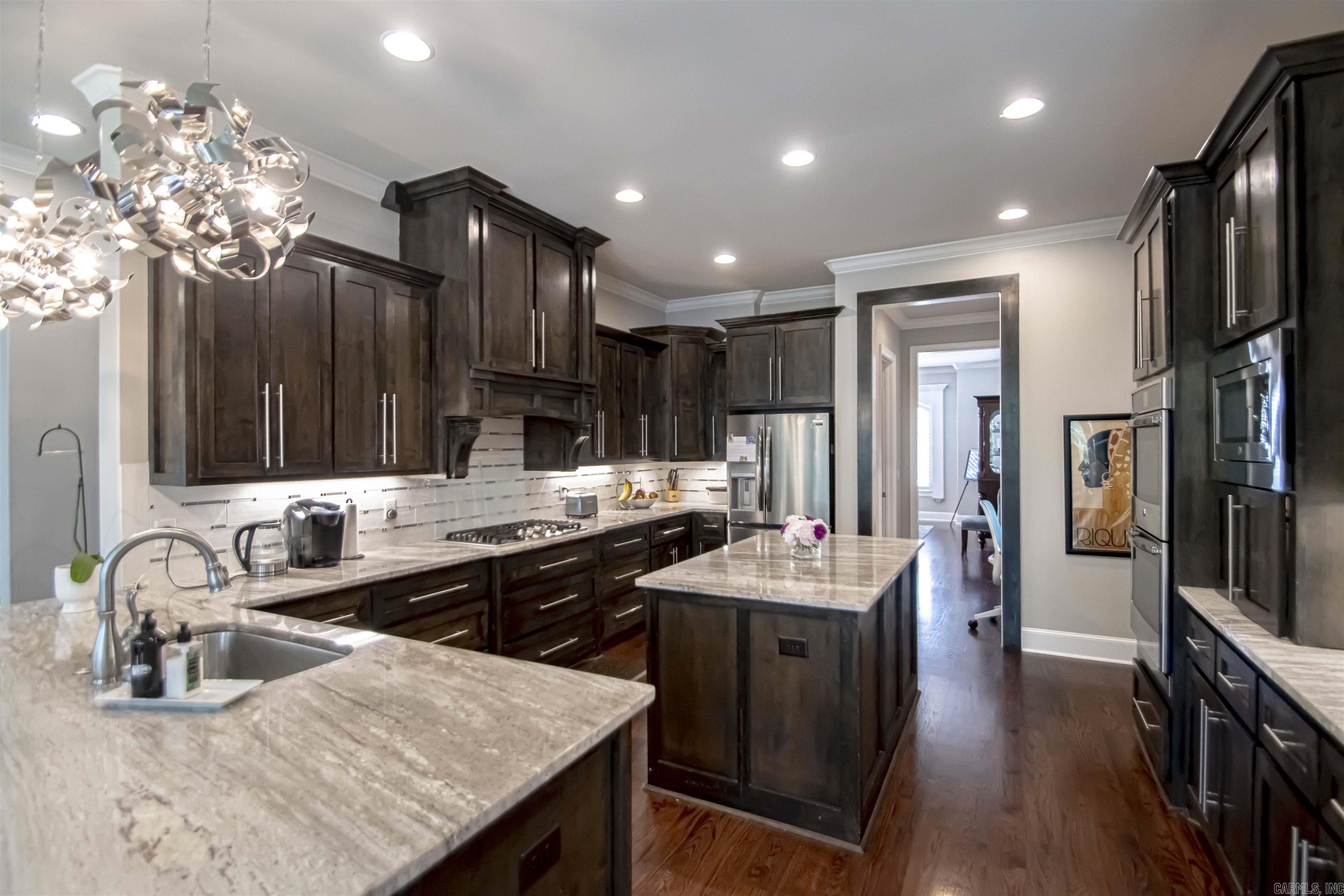 CHENAL VALLEY "ACCADIA COURT" - Residential