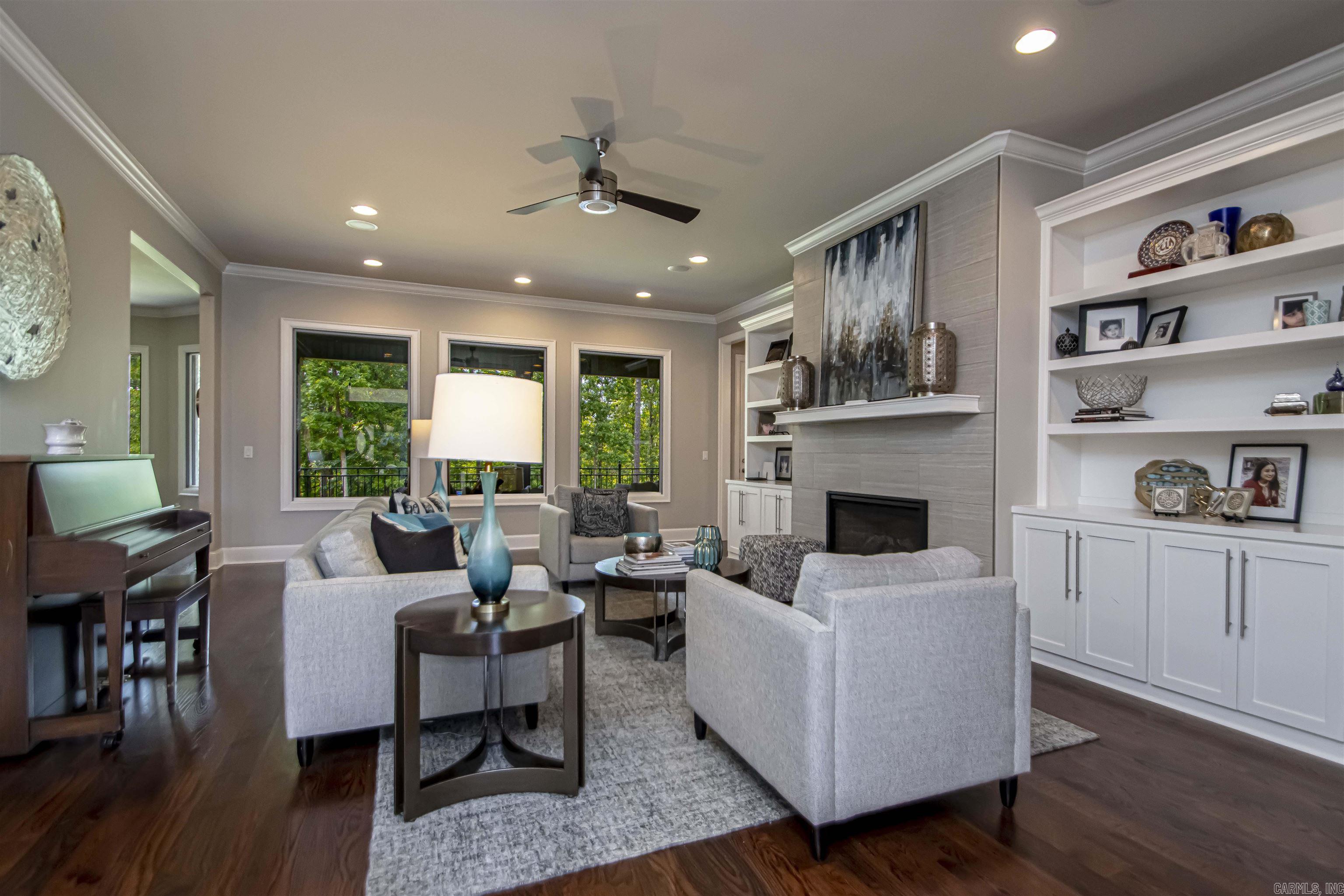 CHENAL VALLEY "ACCADIA COURT" - Residential