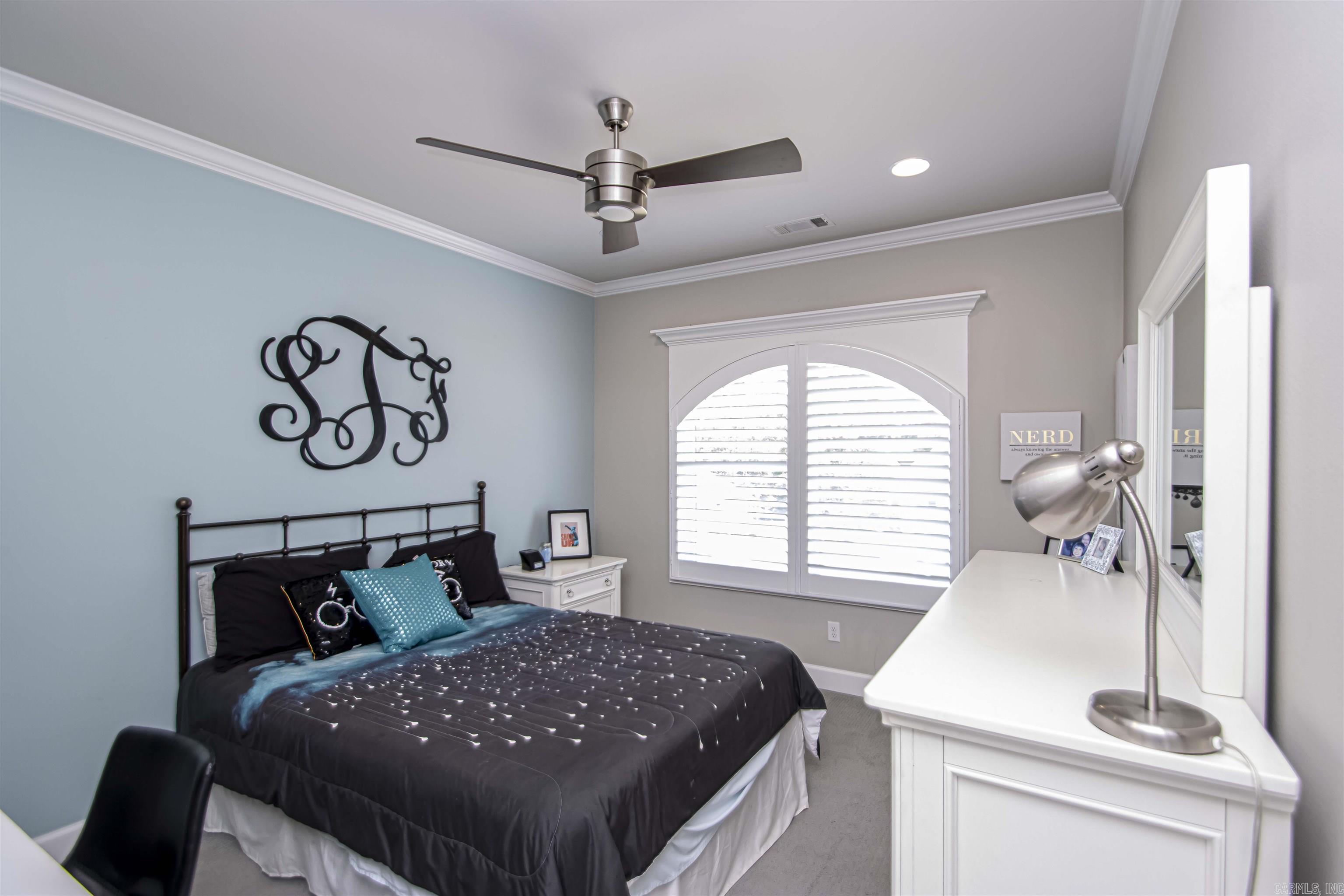 CHENAL VALLEY "ACCADIA COURT" - Residential