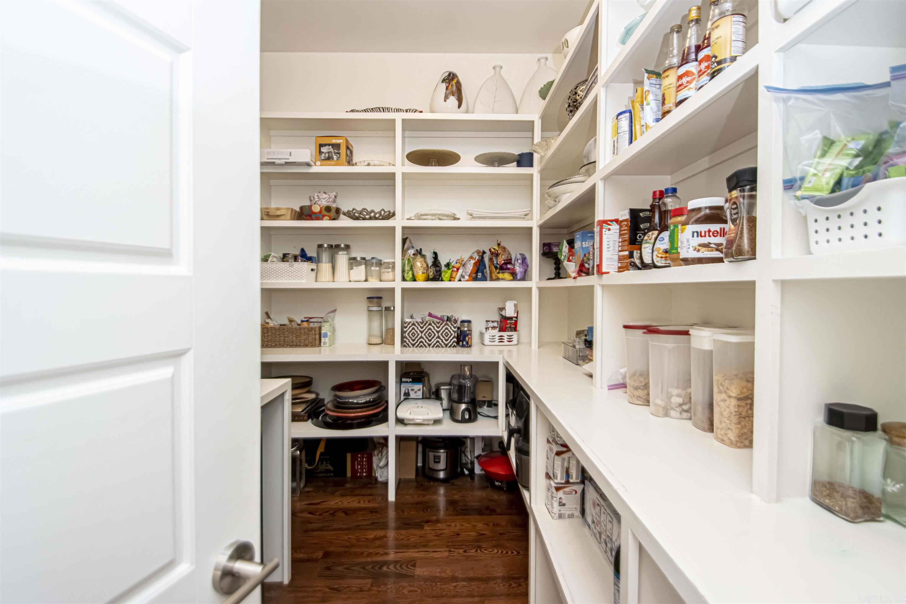 CHENAL VALLEY "ACCADIA COURT" - Residential