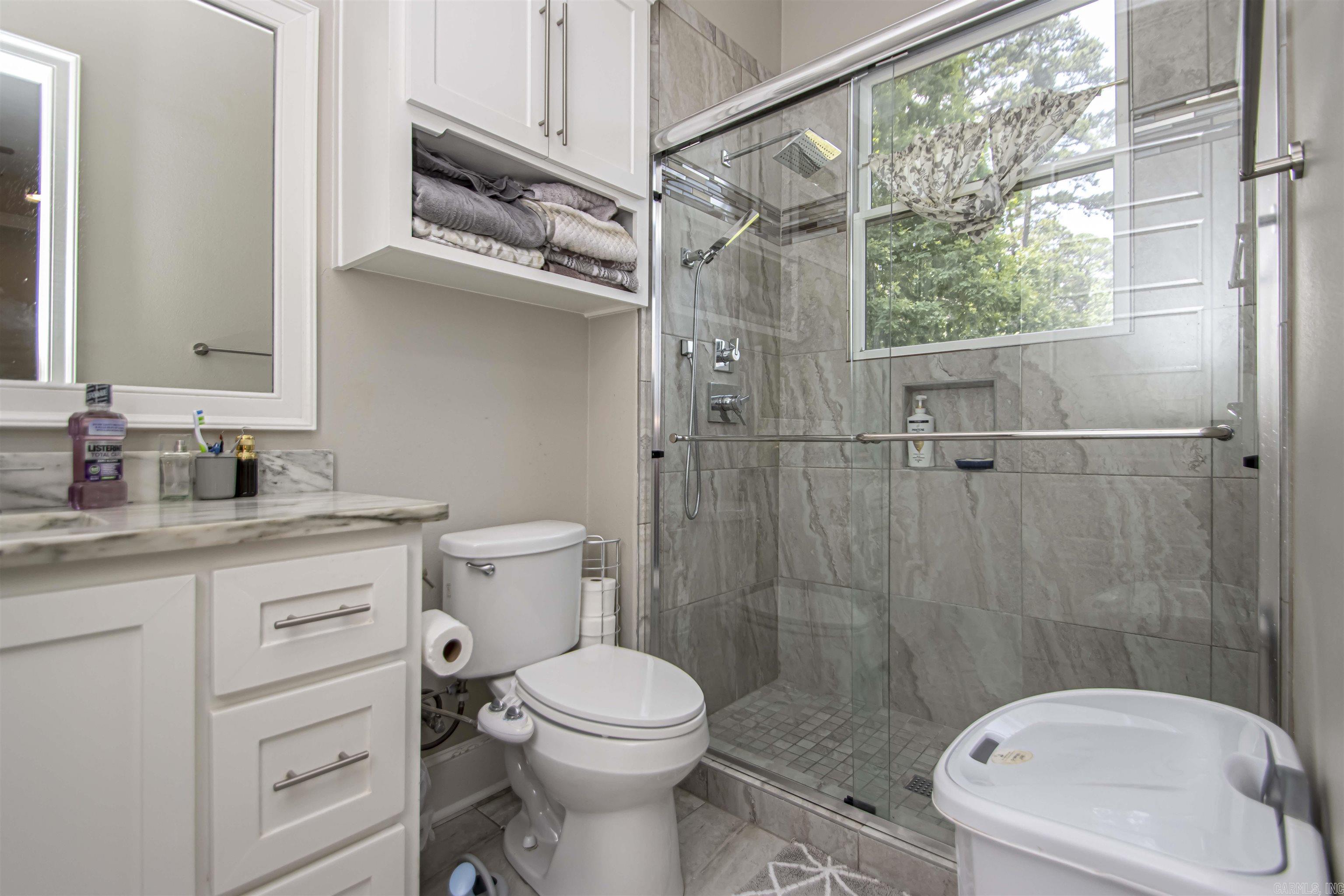 CHENAL VALLEY "ACCADIA COURT" - Residential