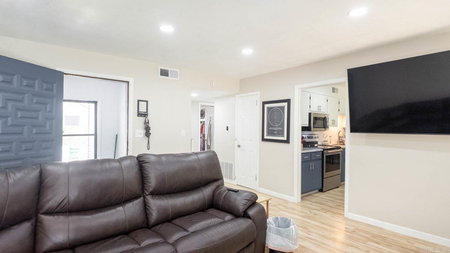 CHOCTAW SECOND - Residential