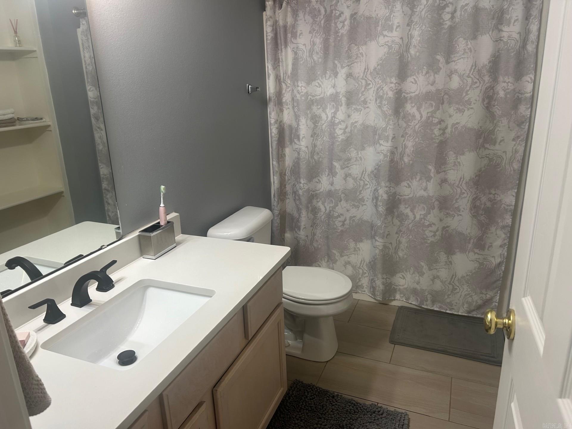 CHERRY CREEK ADDN - Residential