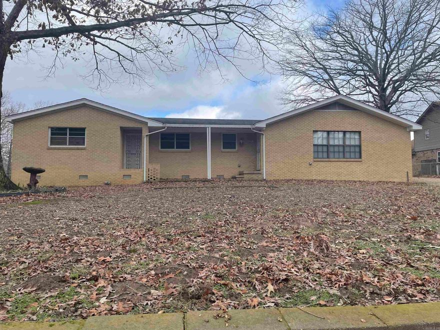 Very well maintained 3 BR 2 BA *** Huge family room *** Separate living room *** All Brick maintenance free *** beautiful hardwood floors *** 30X40 shop with 20x20 addition *** storm cellar*** 1.08 acres ***