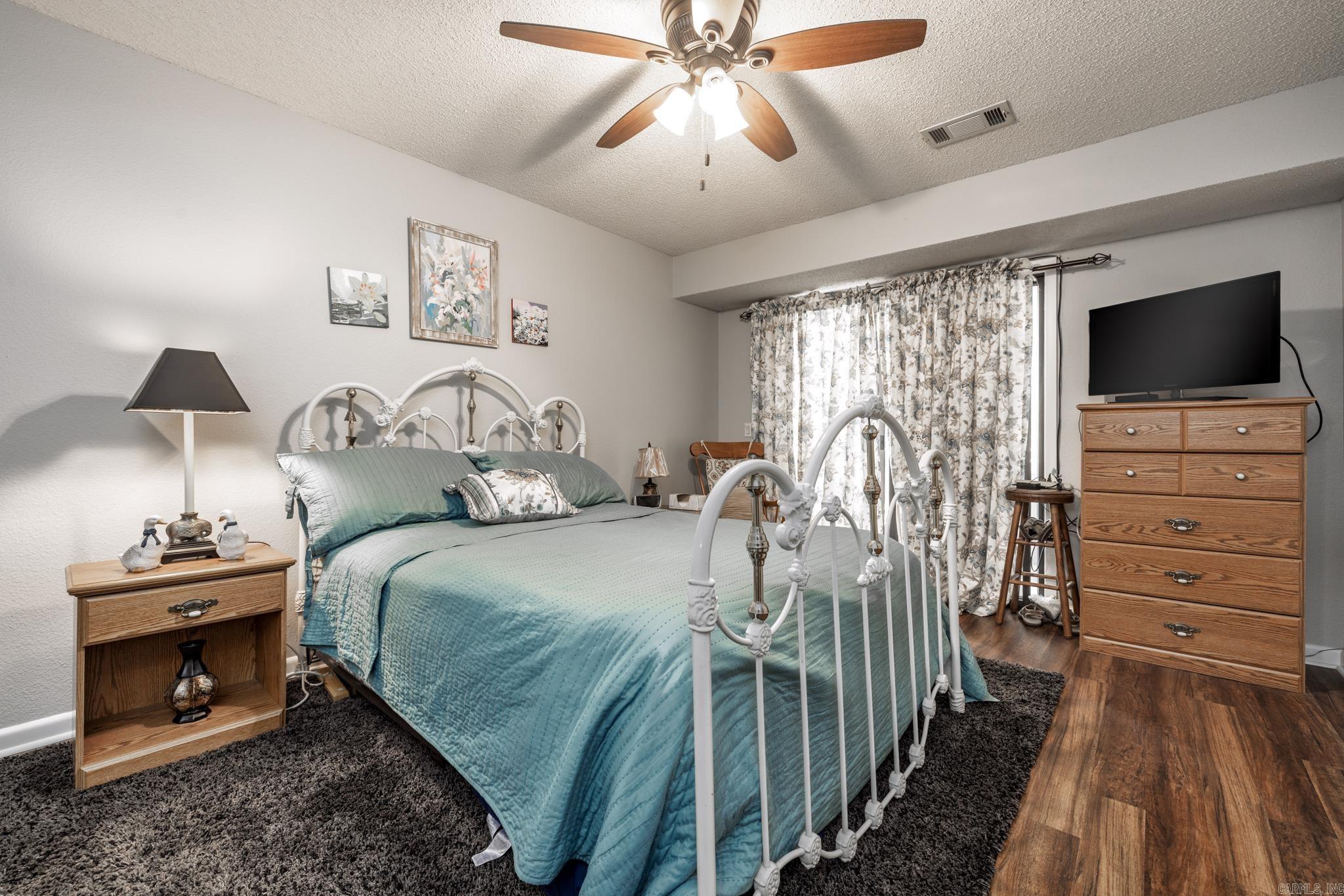 Madrid Courts - Residential