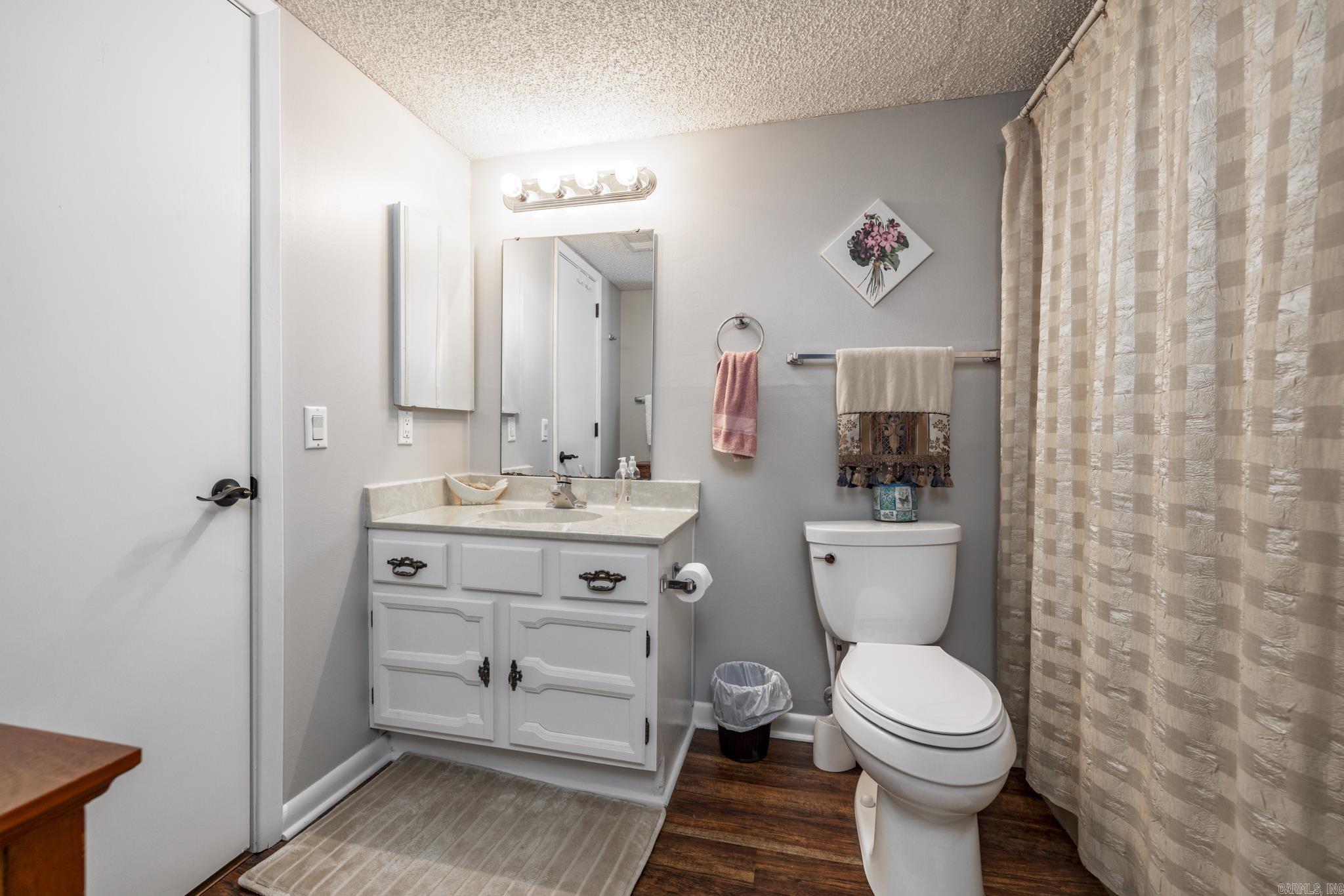 Madrid Courts - Residential