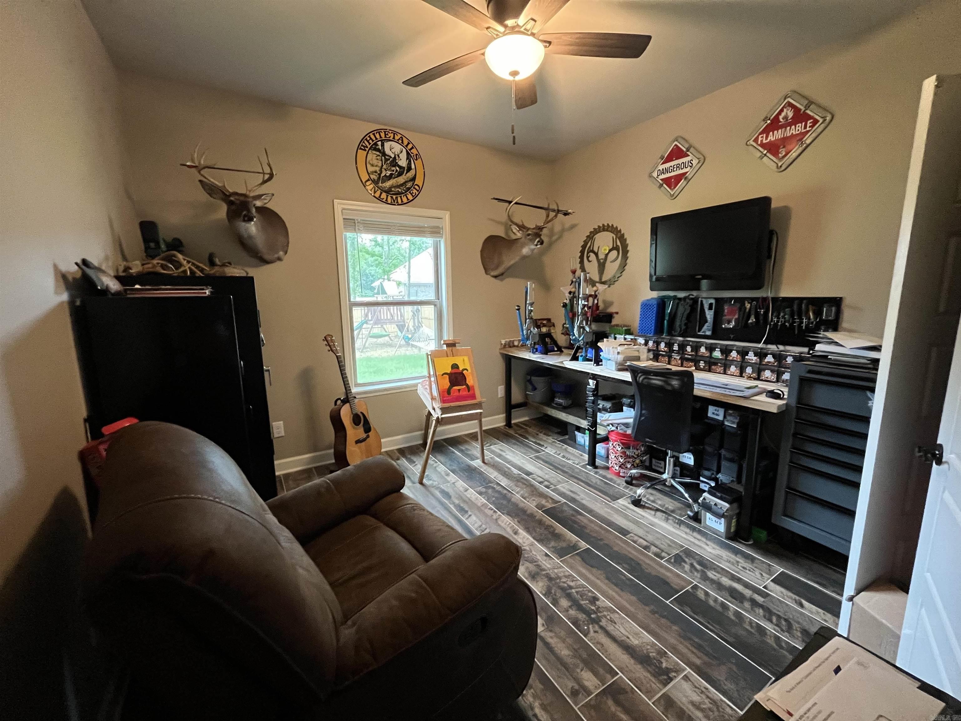 HIDDEN VALLEY ESTATES - Residential