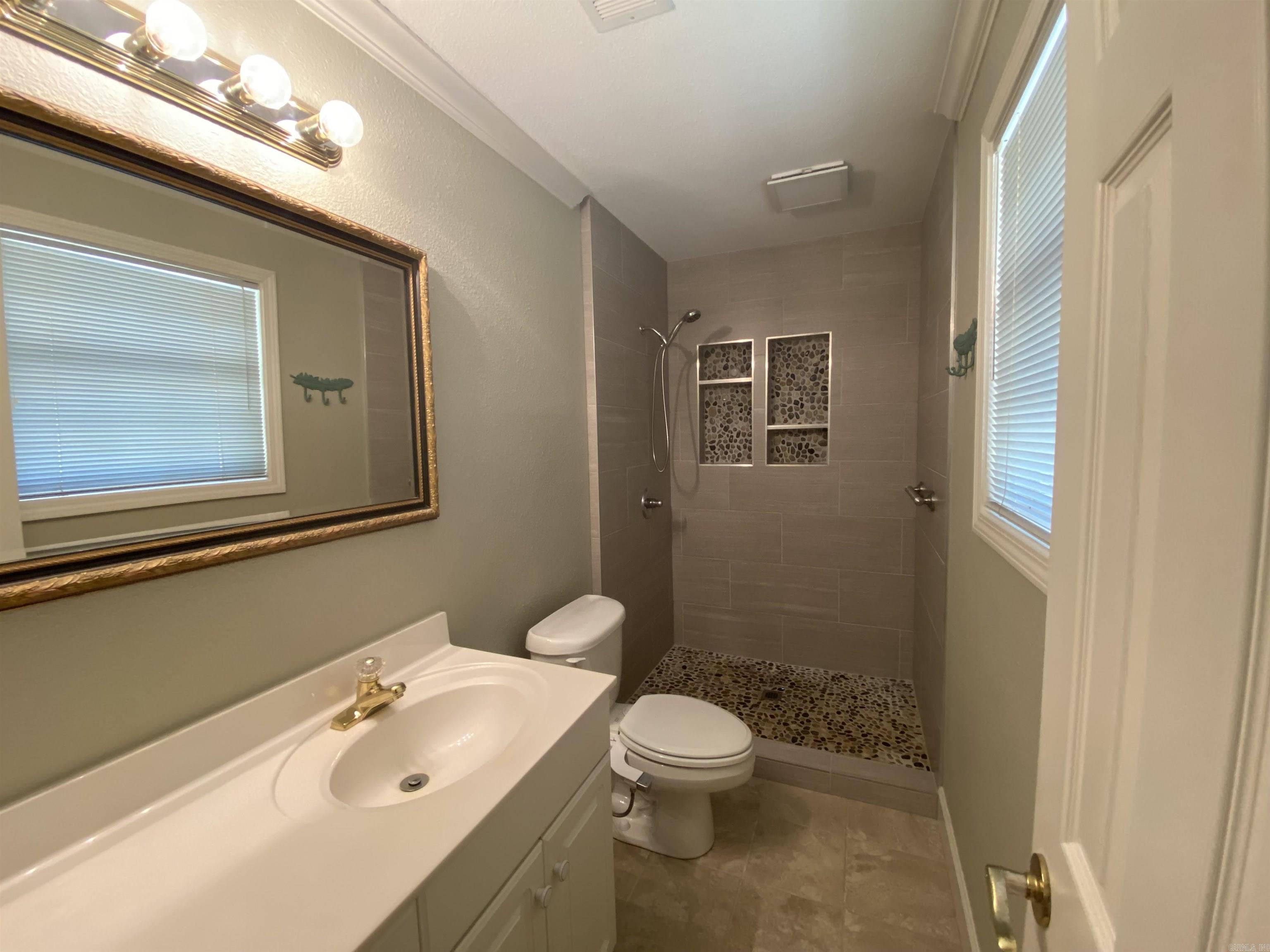 Pike View - Residential Lease