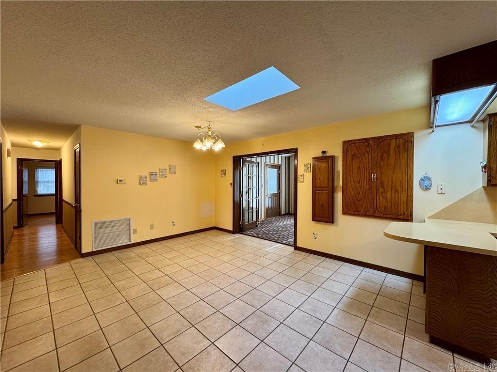 UNIVERSITY ESTATES - Residential