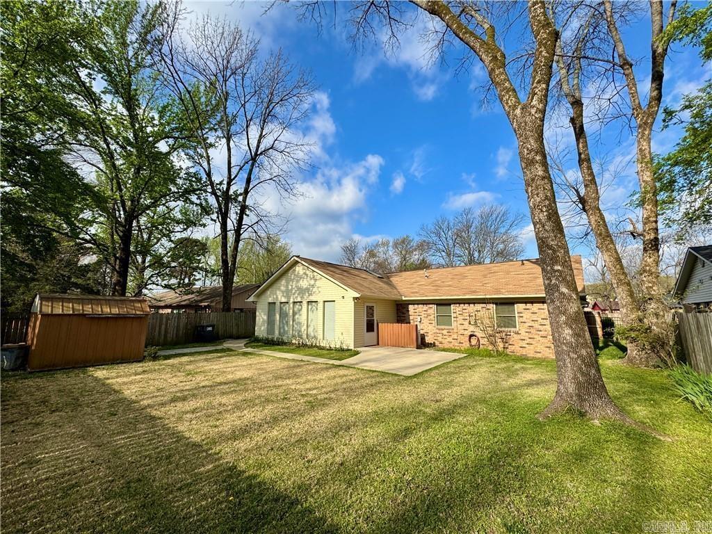 UNIVERSITY ESTATES - Residential