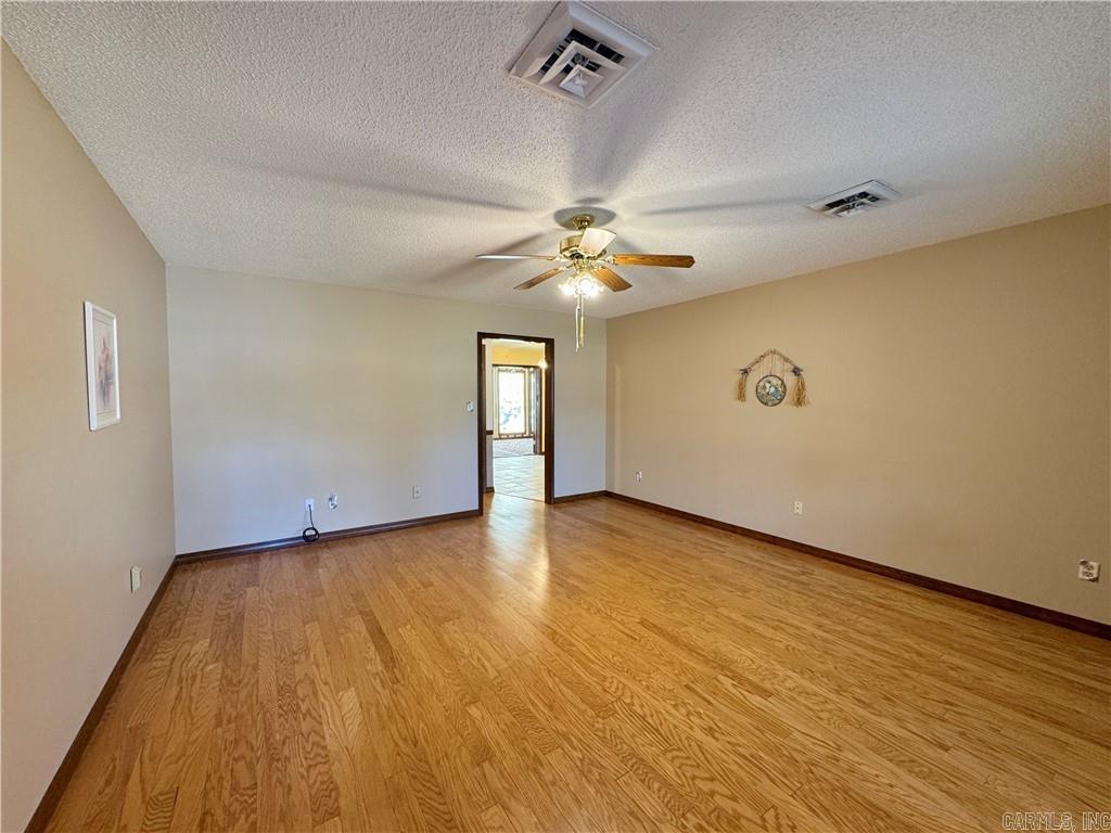 UNIVERSITY ESTATES - Residential