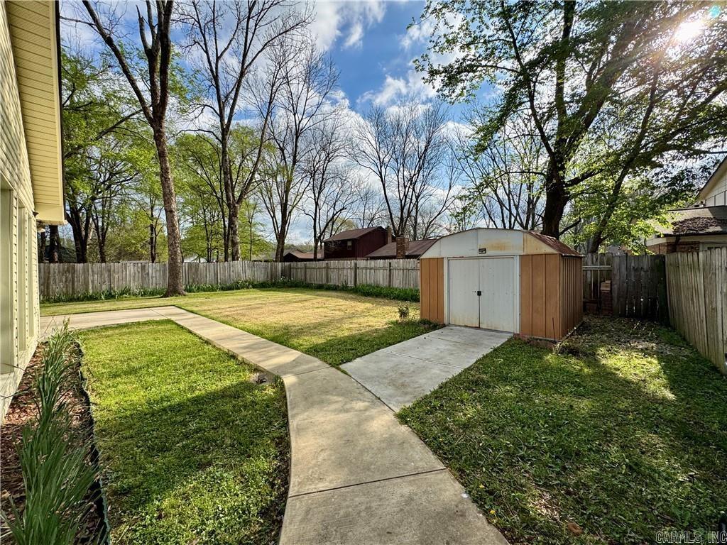 UNIVERSITY ESTATES - Residential