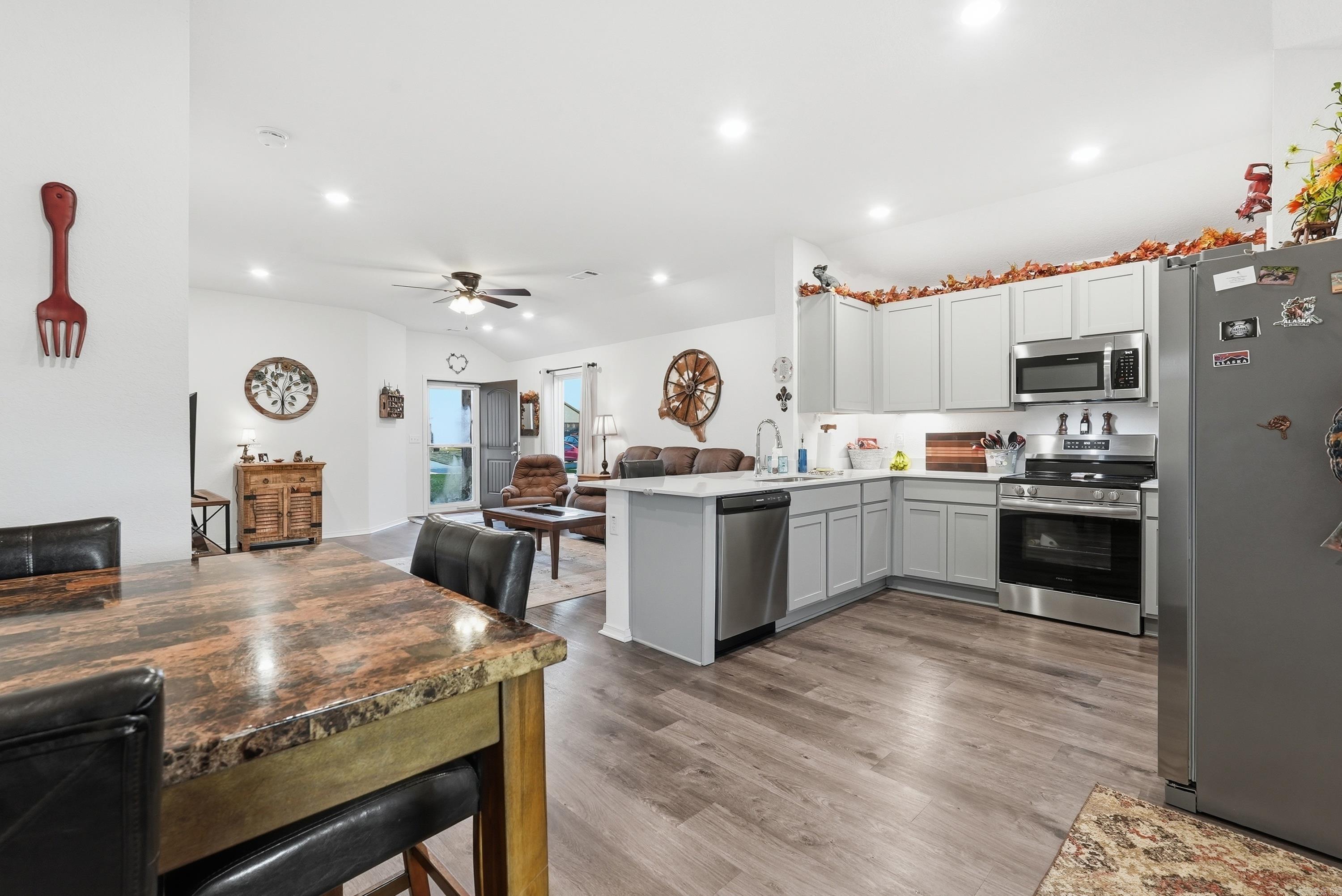 OAK SPRINGS SUBDIVISION - Residential