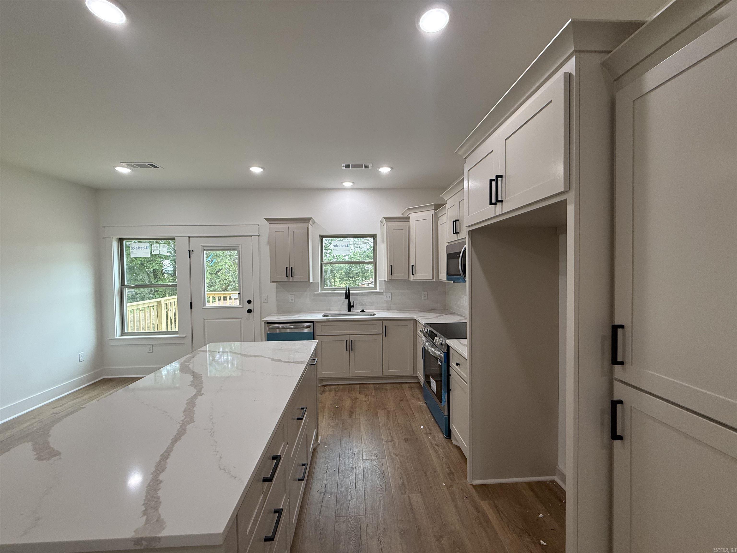 SUMMERLYN SUBDIVISION - Residential