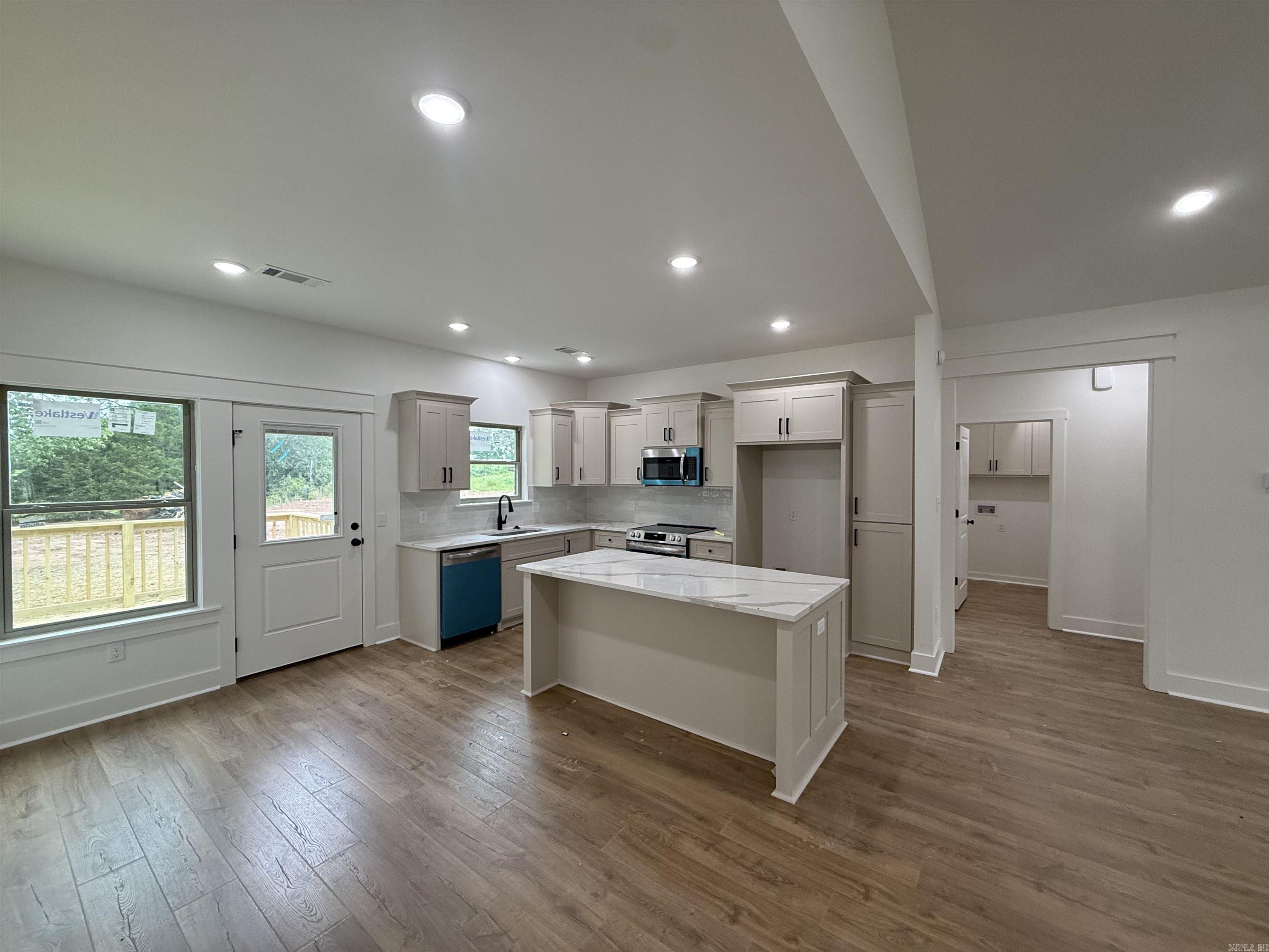 SUMMERLYN SUBDIVISION - Residential