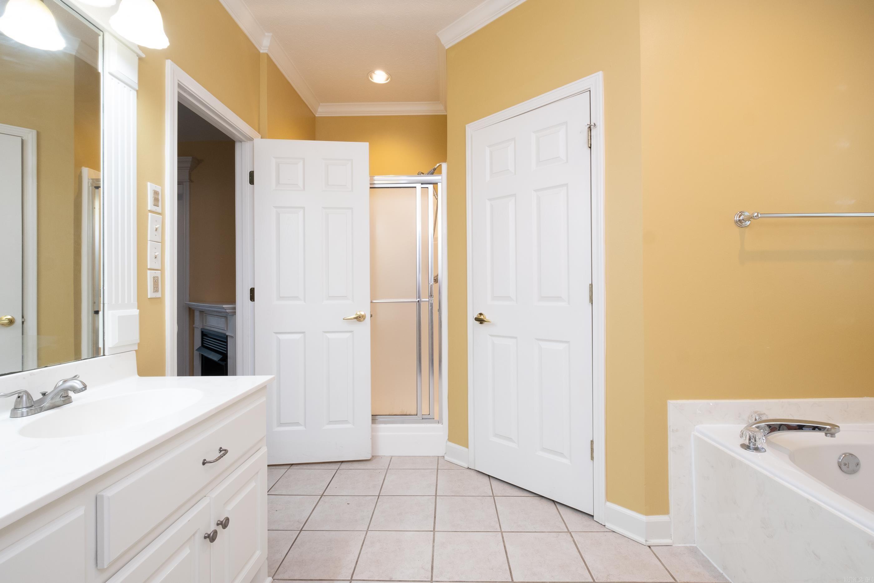 ST CHARLES ADDN - Residential