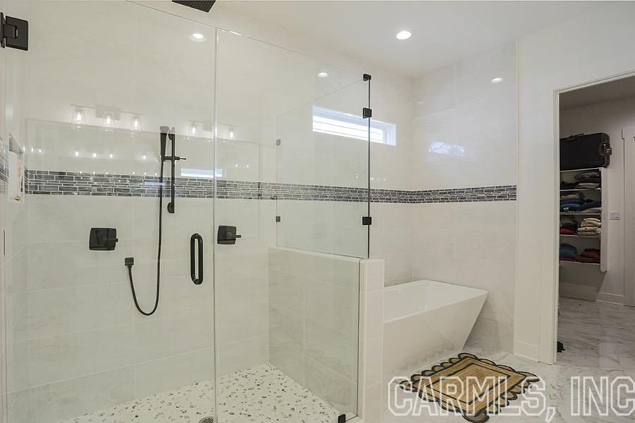 CAMMACK WOODS - Residential