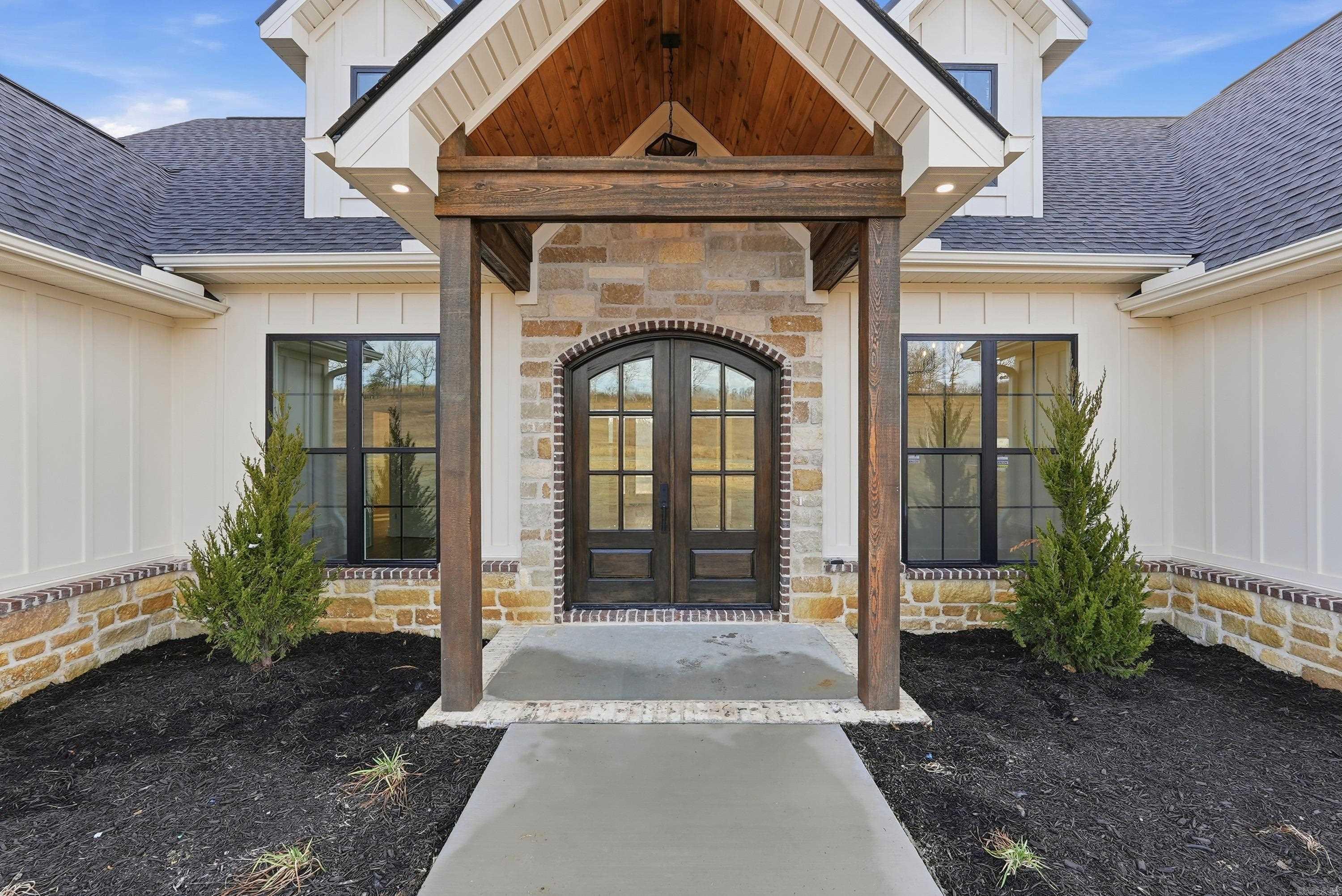 REYNOLDS RIDGE - Residential