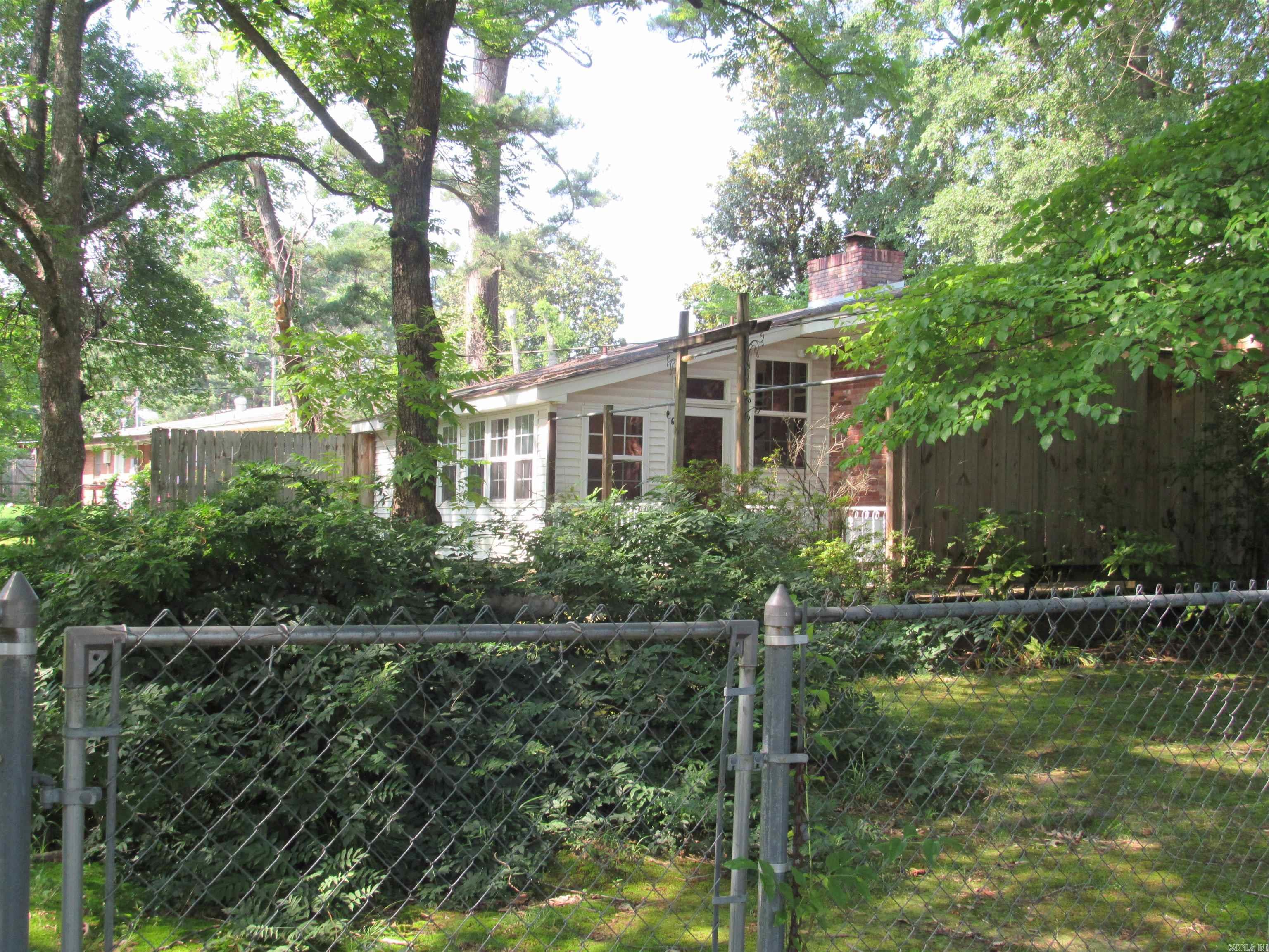DEERWOOD ADD - Residential