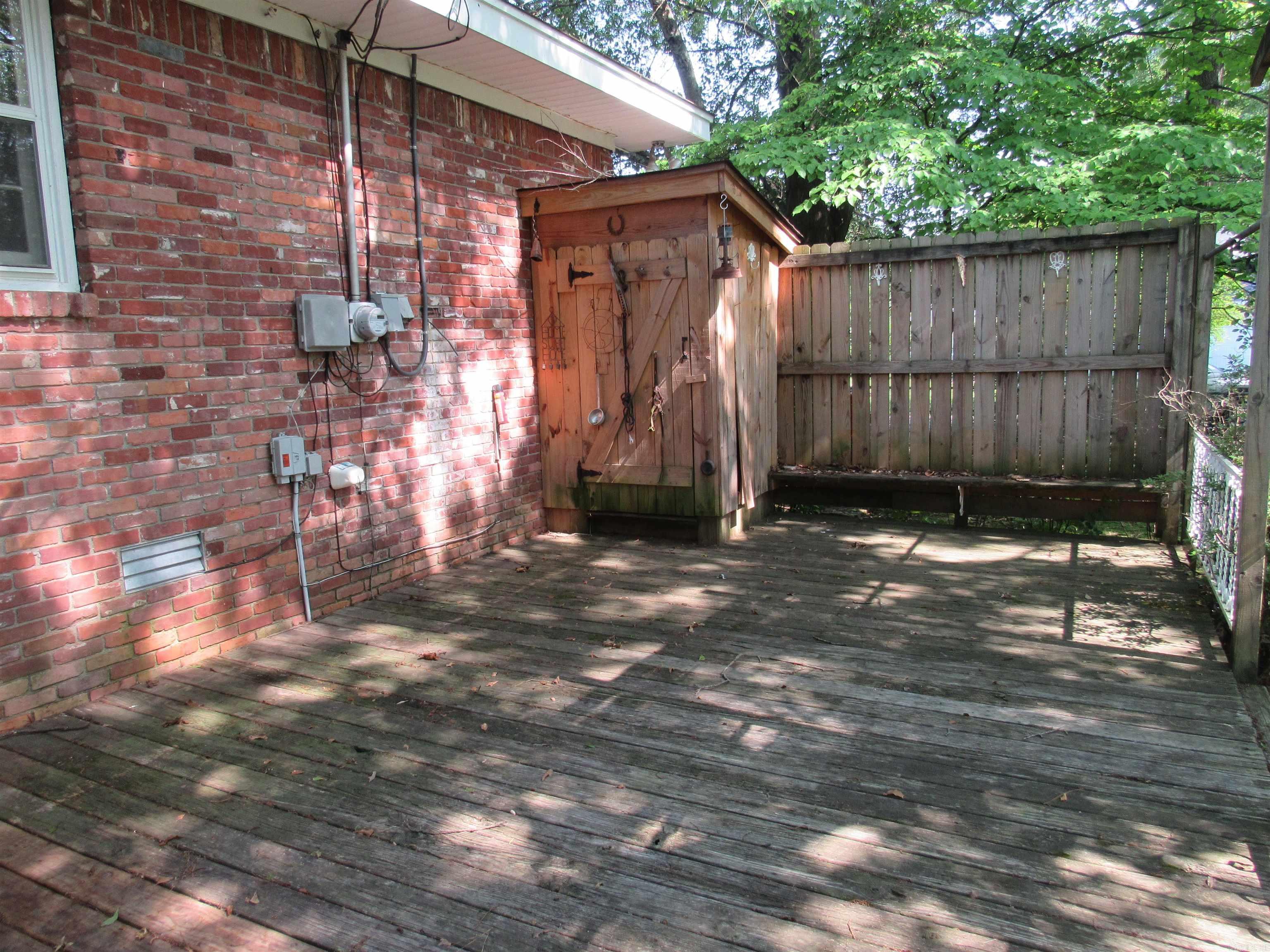 DEERWOOD ADD - Residential