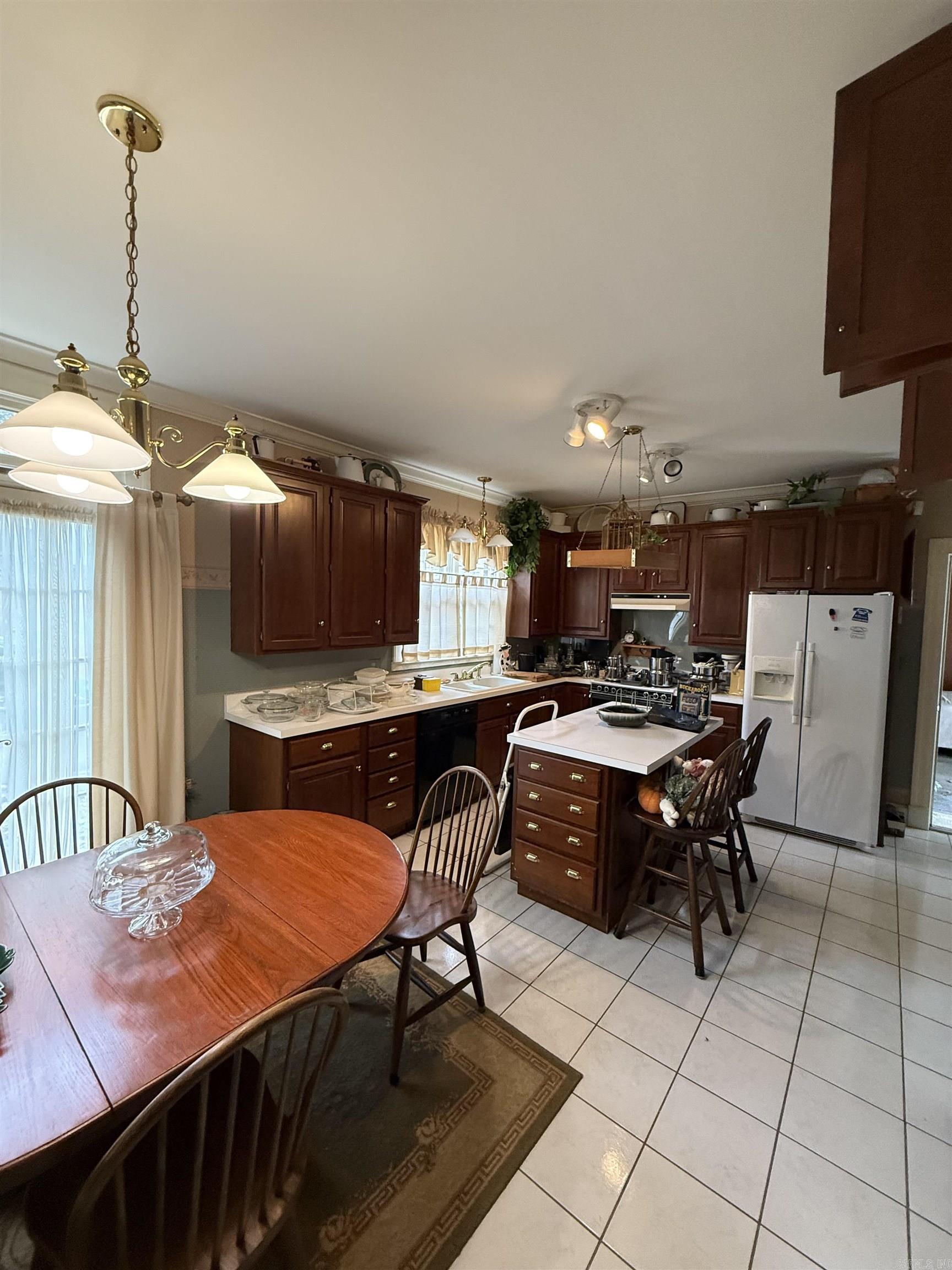 Meriwether Trust 1st - Residential