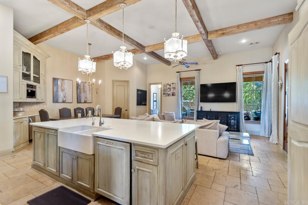 HURRICANE LAKE EST - Residential