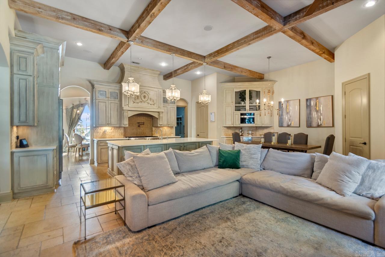 HURRICANE LAKE EST - Residential