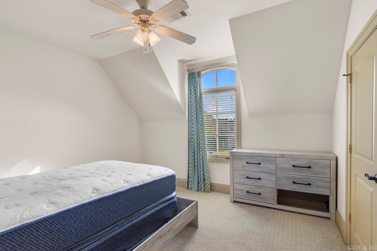 HURRICANE LAKE EST - Residential