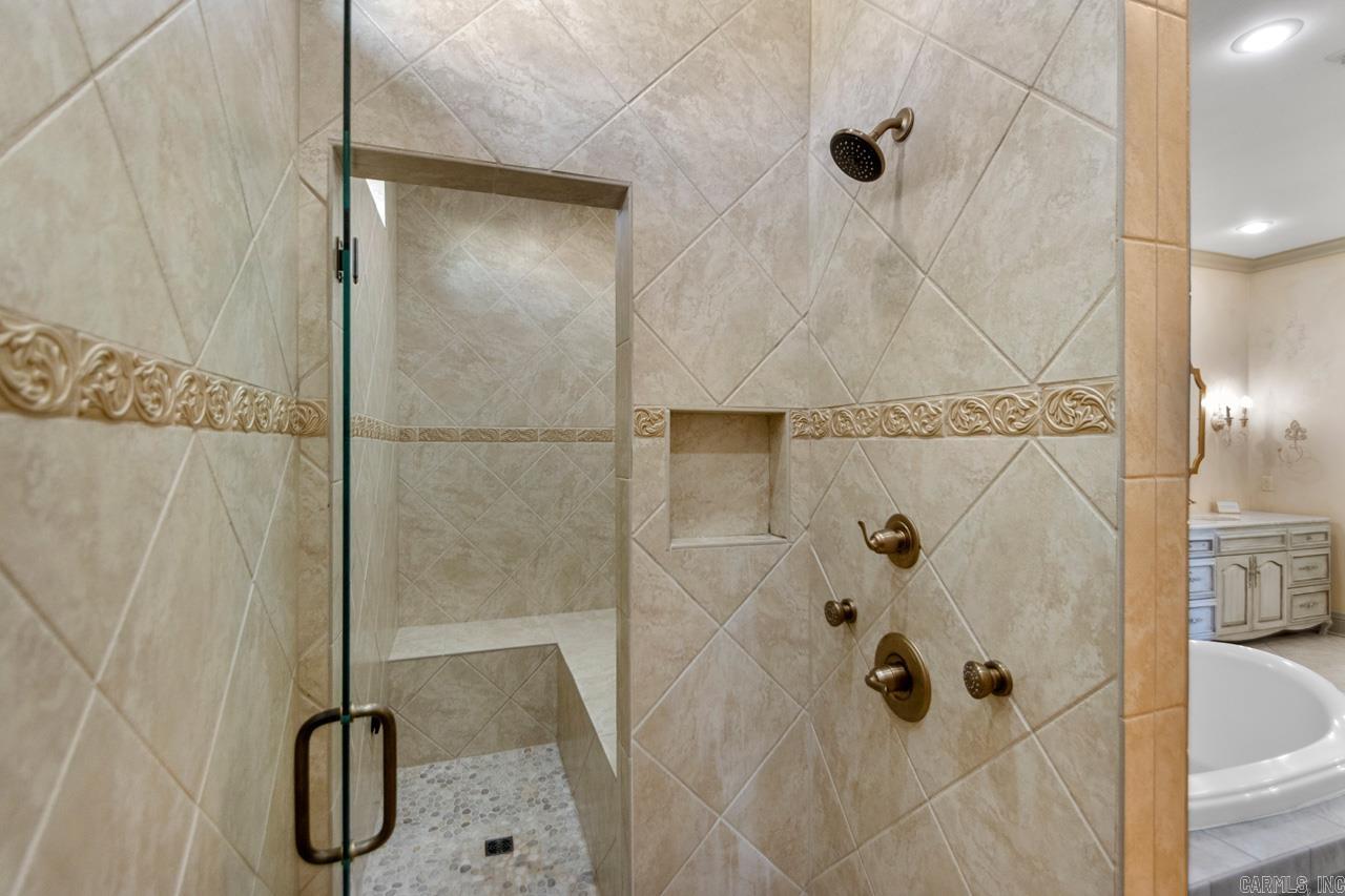 HURRICANE LAKE EST - Residential