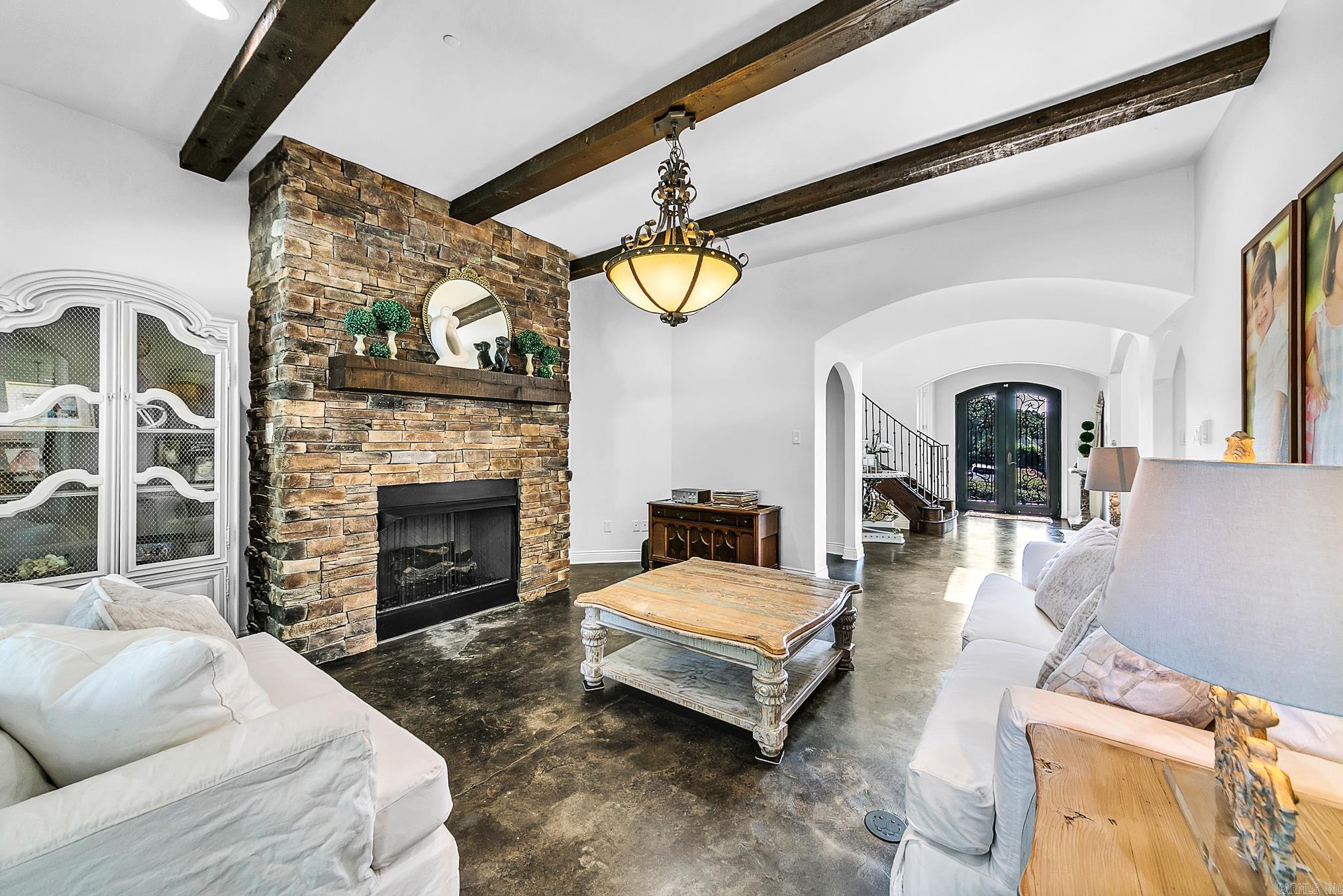 GREYSTONE - Residential