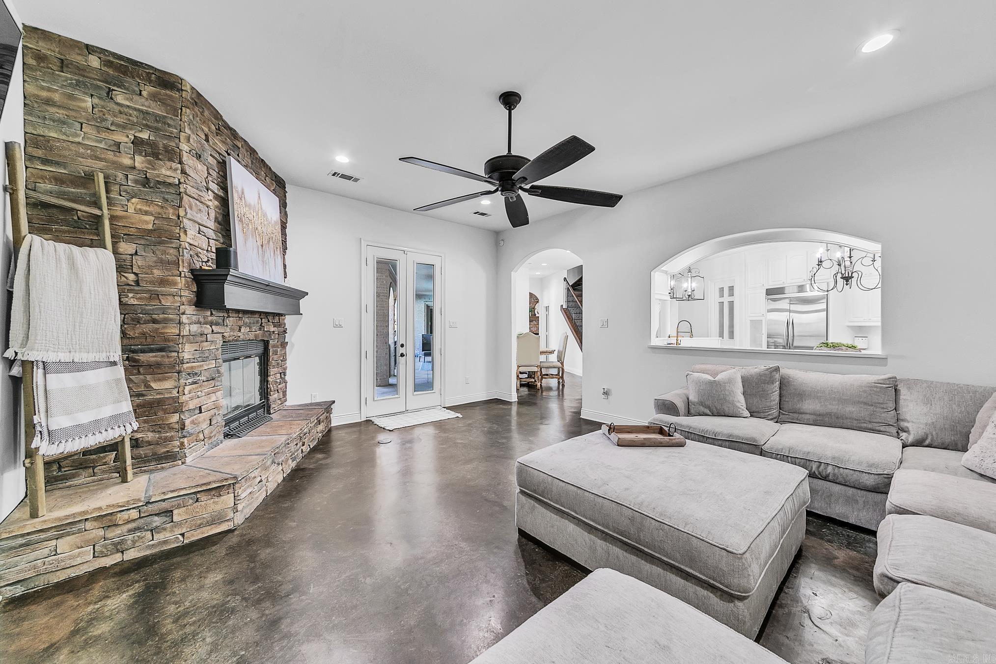 GREYSTONE - Residential