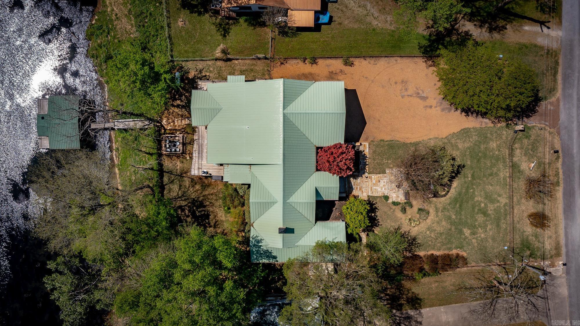 RIVER BEND - Residential