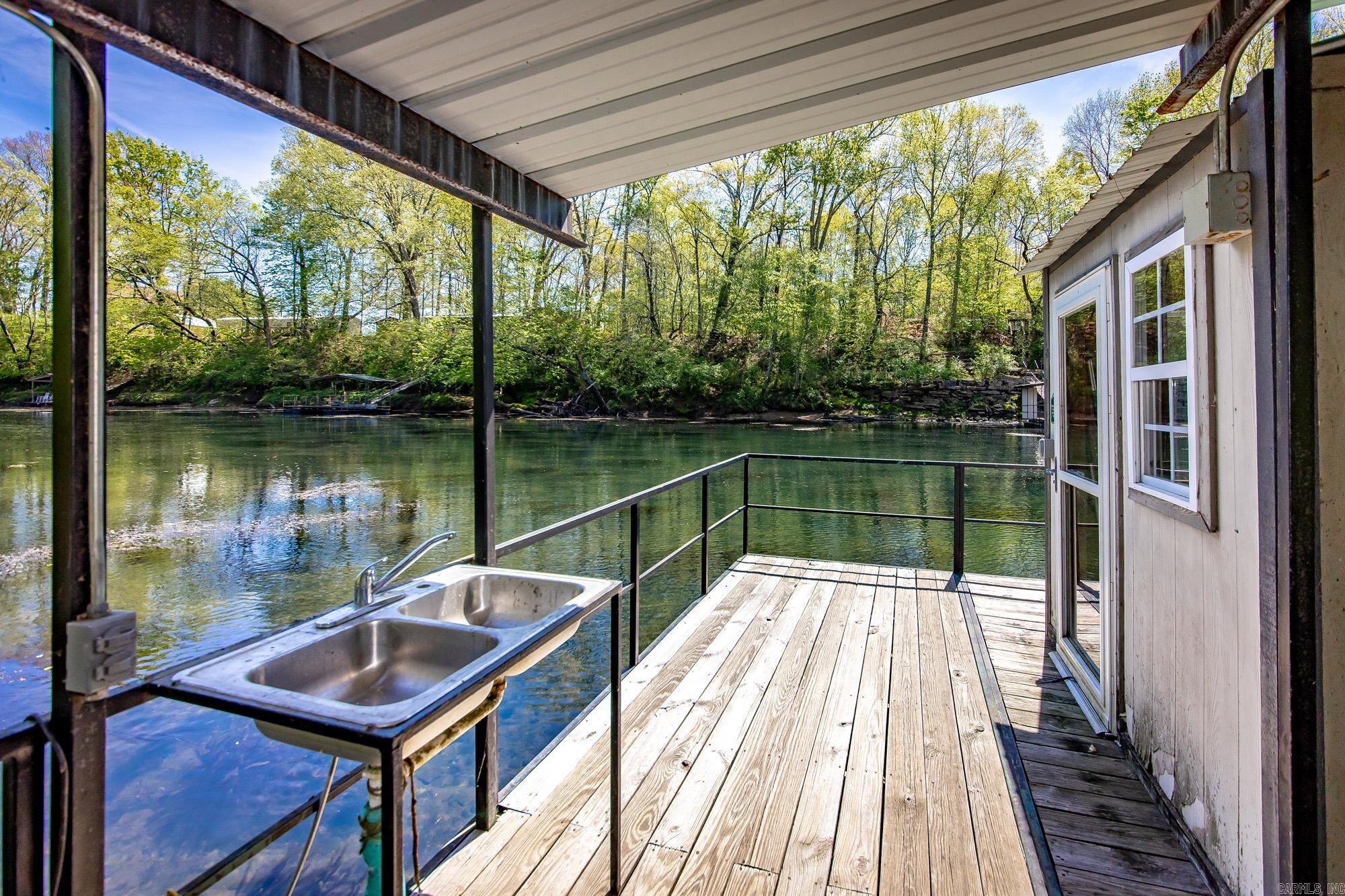 RIVER BEND - Residential