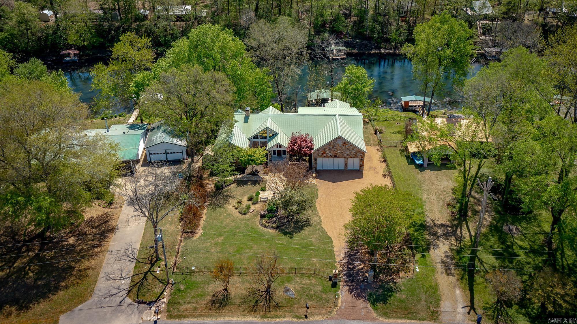 RIVER BEND - Residential