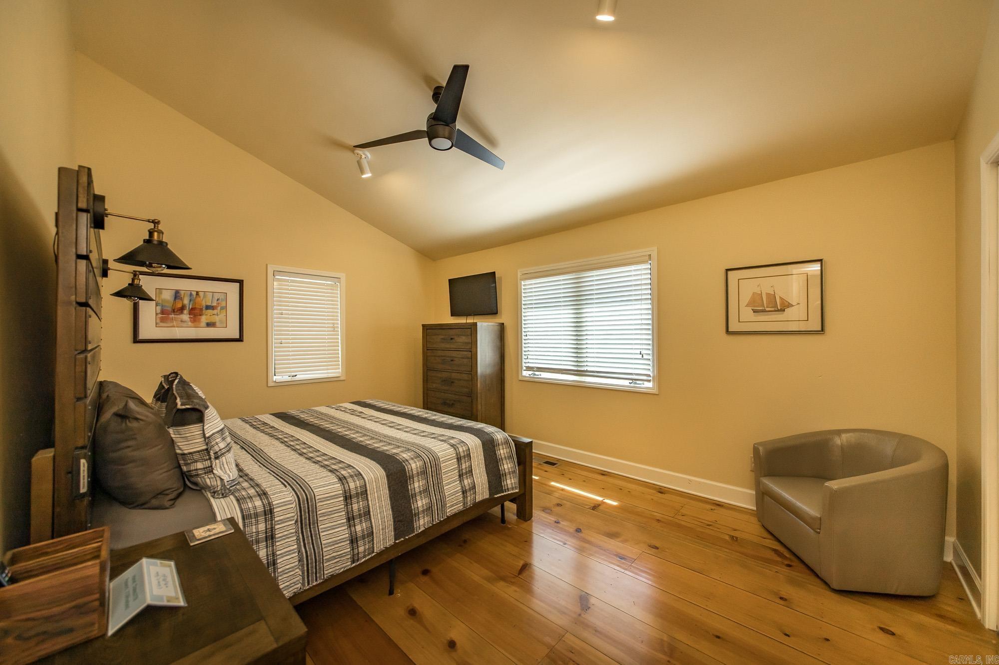 RIVER BEND - Residential
