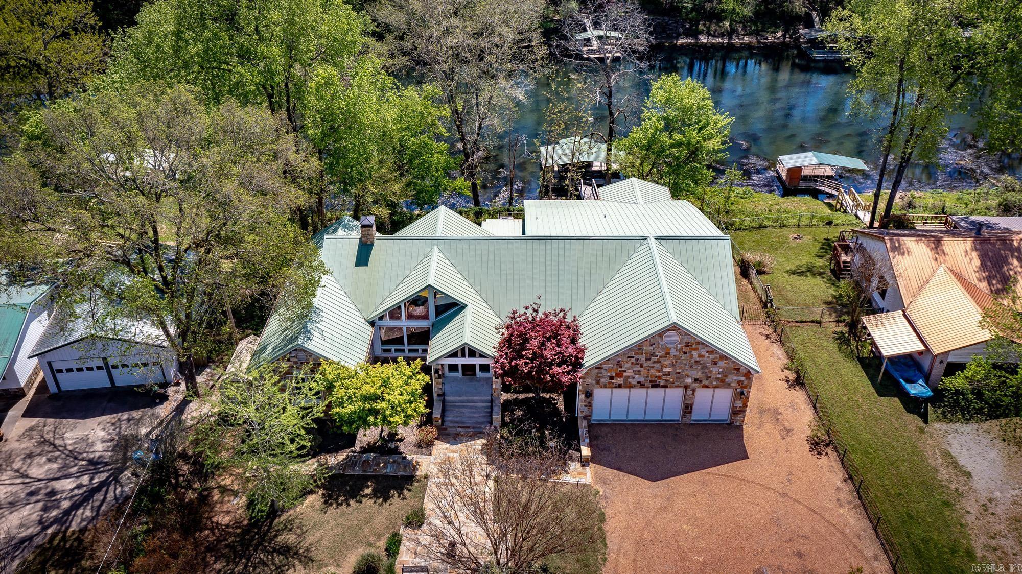 RIVER BEND - Residential