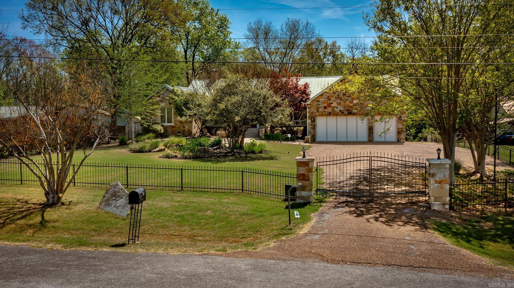 RIVER BEND - Residential