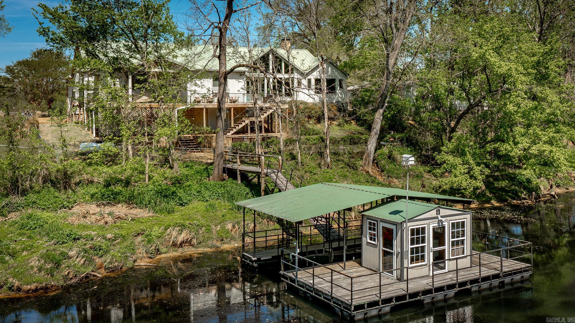 RIVER BEND - Residential