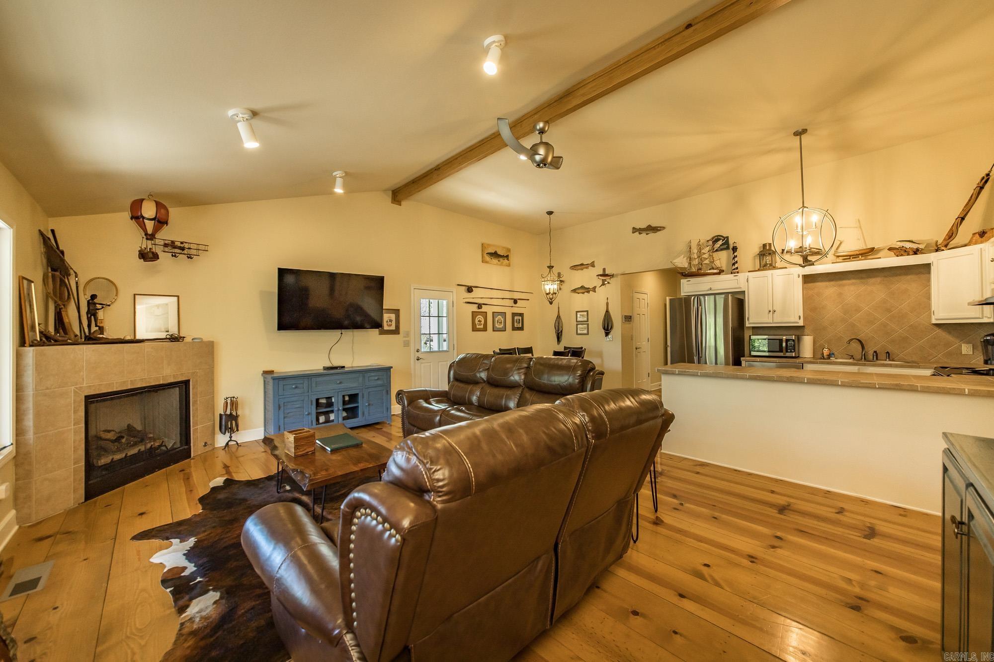 RIVER BEND - Residential